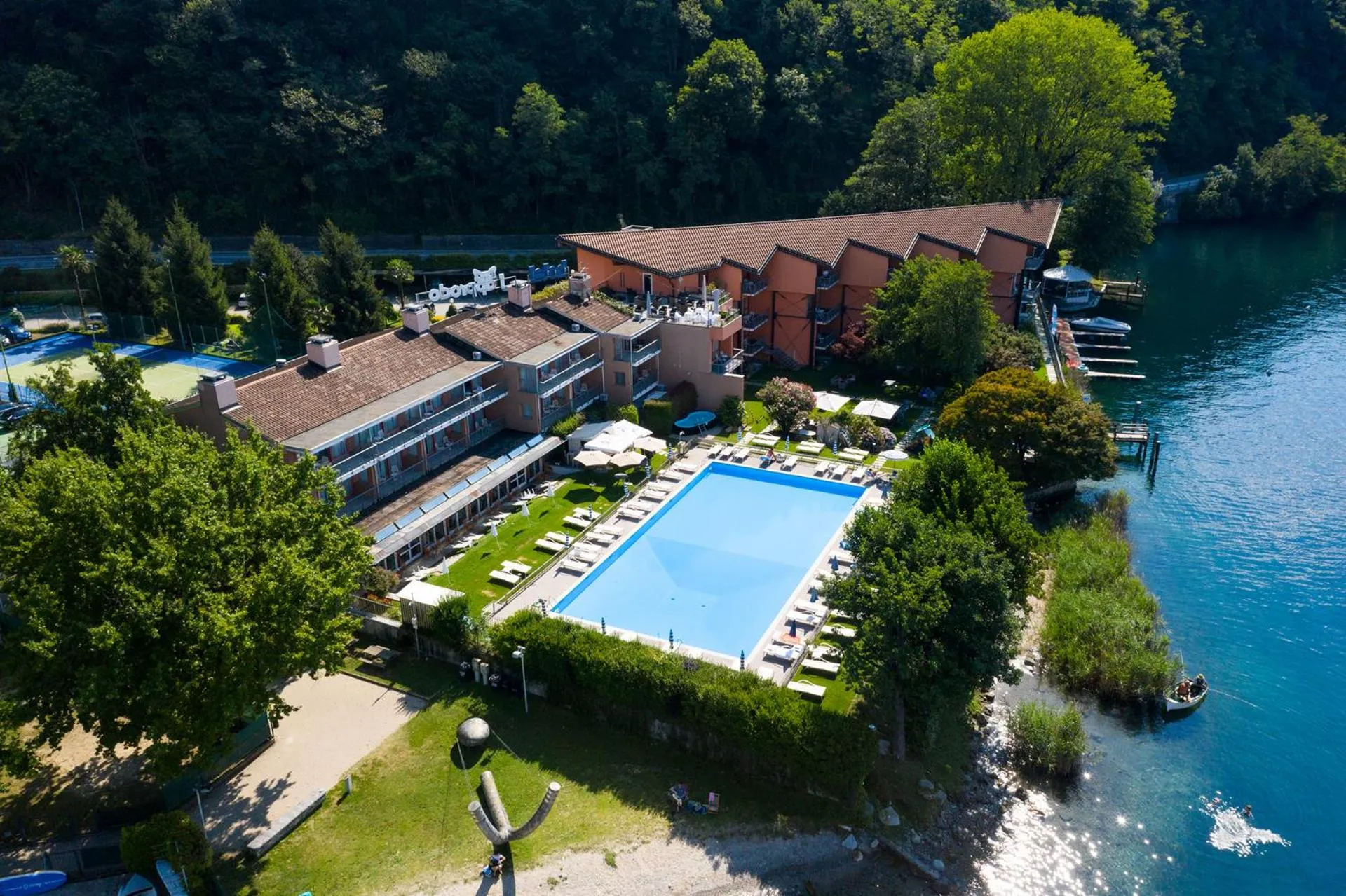 Dog Friendly Hotel $Pettenasco - $Hotel L'Approdo
