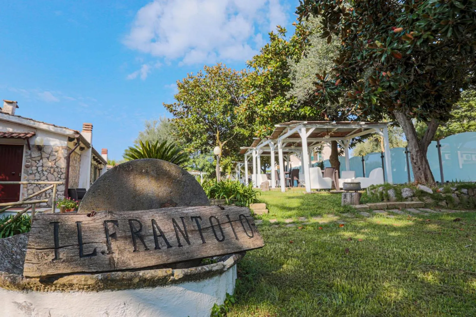 Dog Friendly Aparthotel $Massa Lubrense - $Relais Il Frantoio