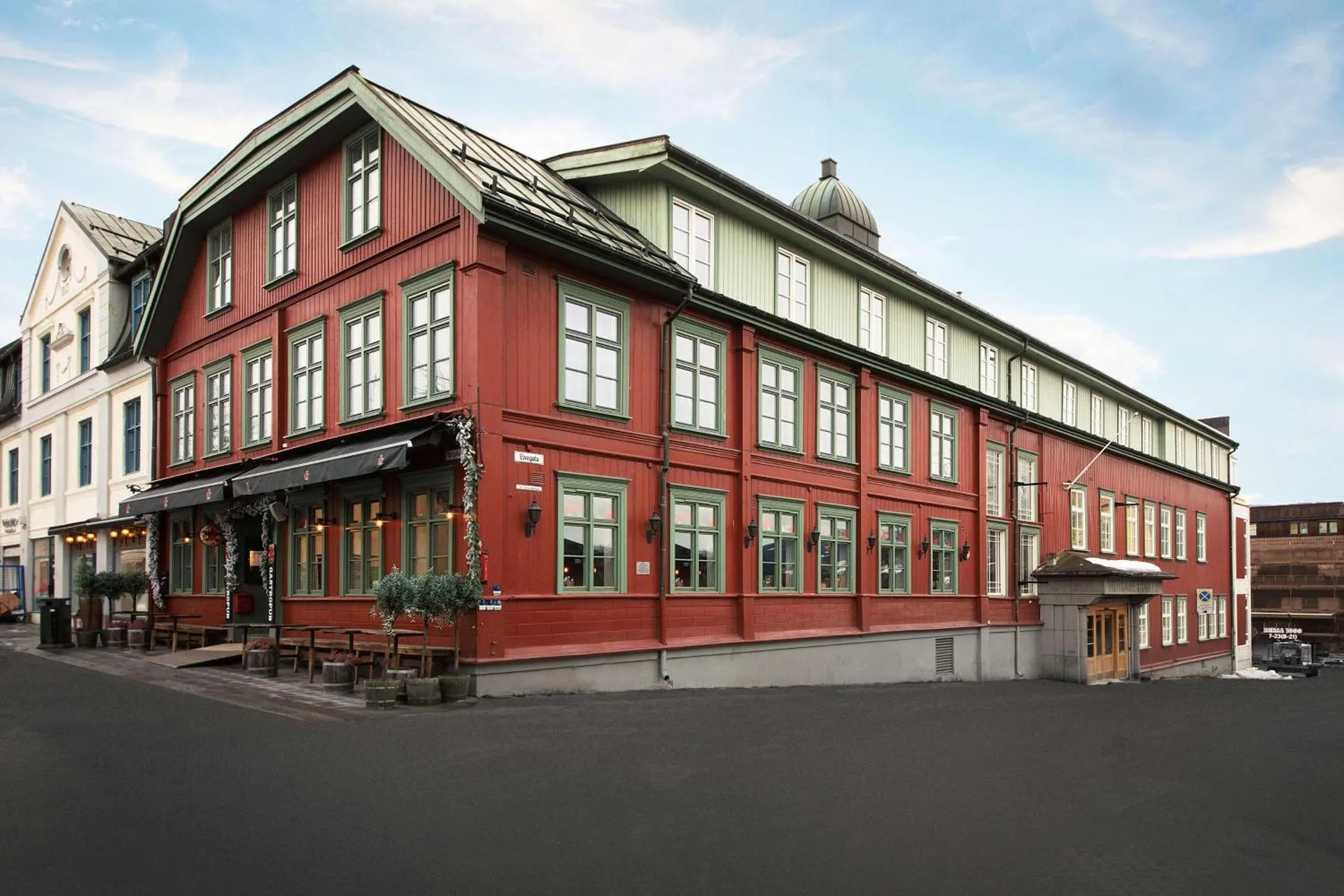 Dog Friendly Hotel $Lillehammer - $Scandic Victoria