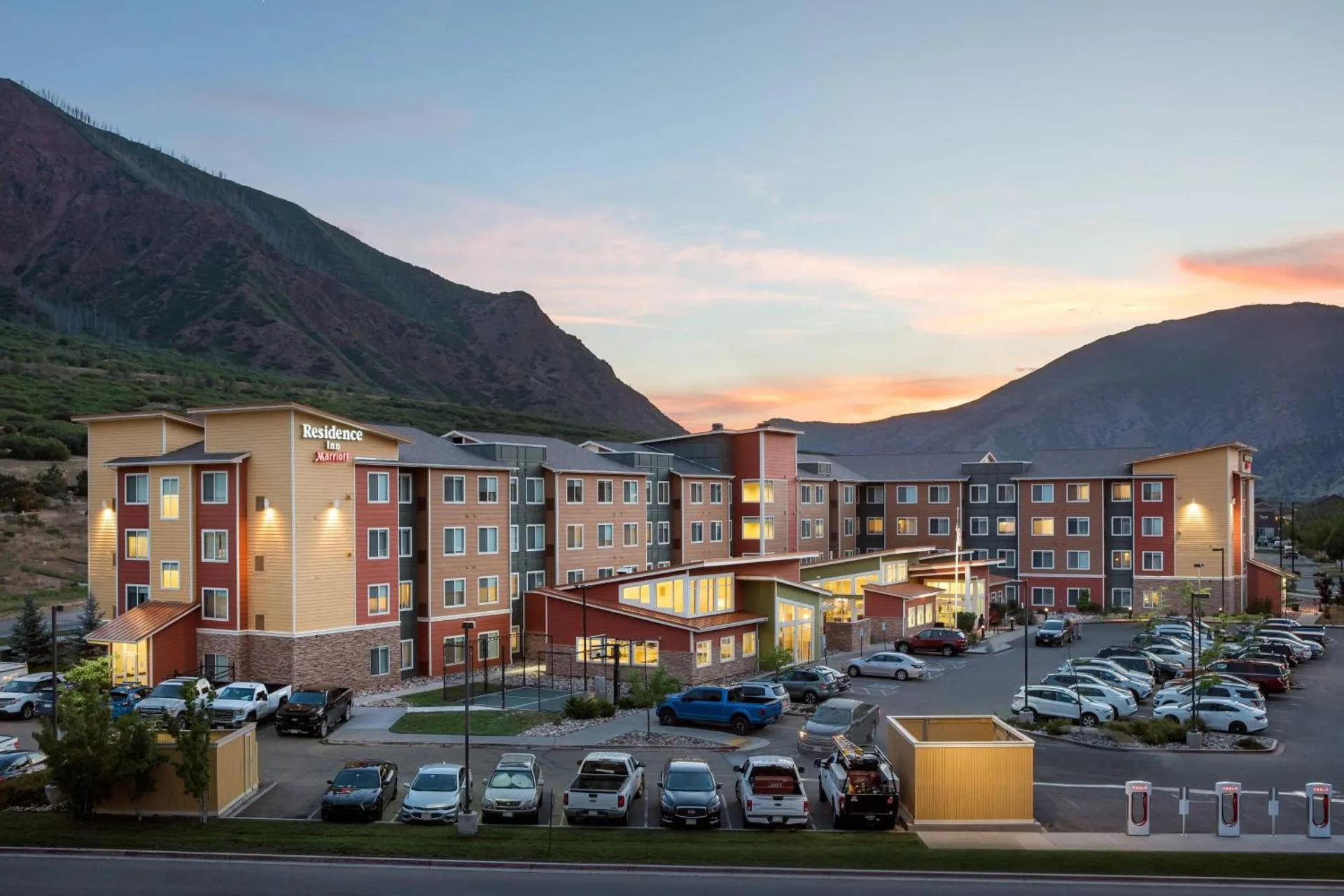 Dog Friendly Hotel $Glenwood Springs - $Residence Inn Glenwood Springs