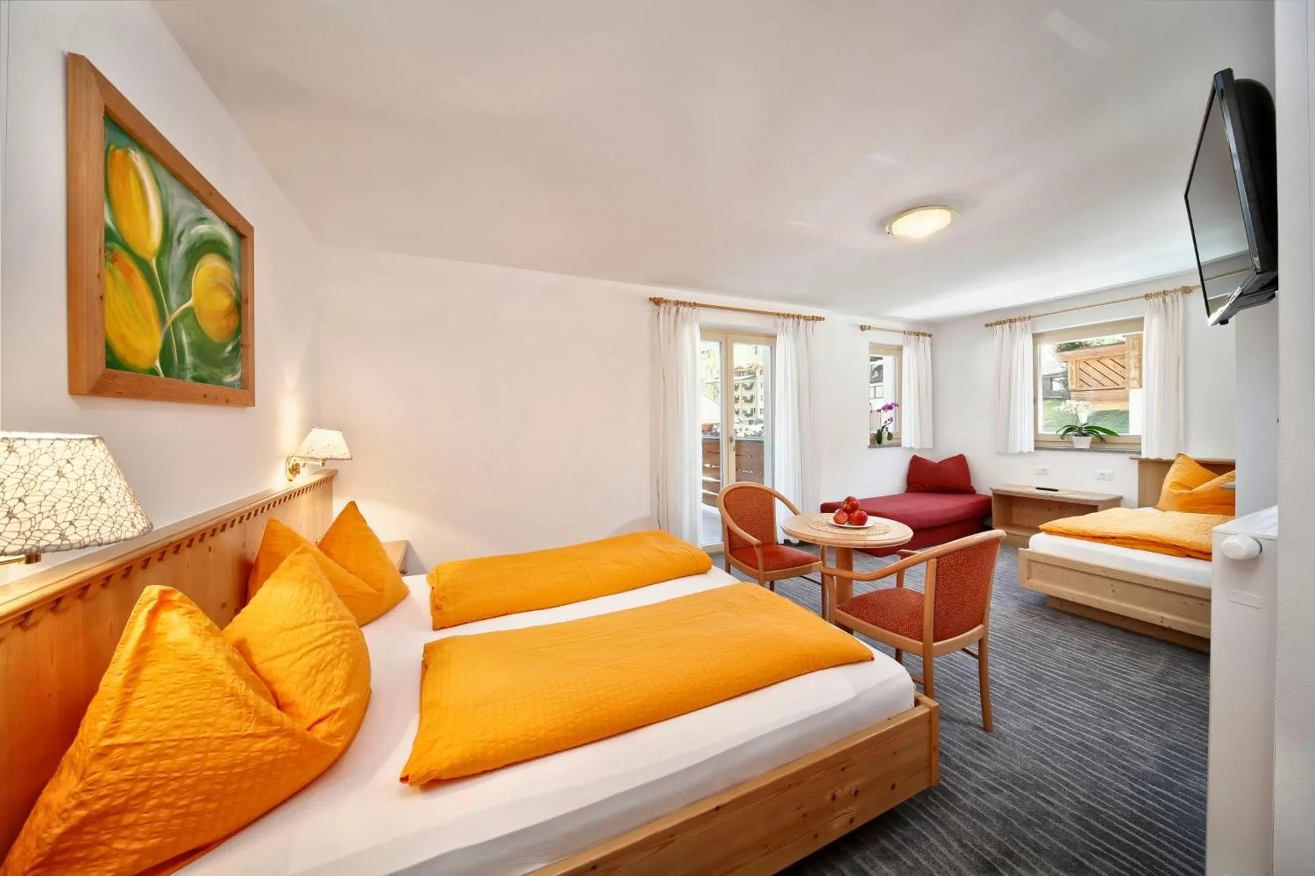 Dog Friendly Hotel $Pfelders - $Alpshotel Bergland