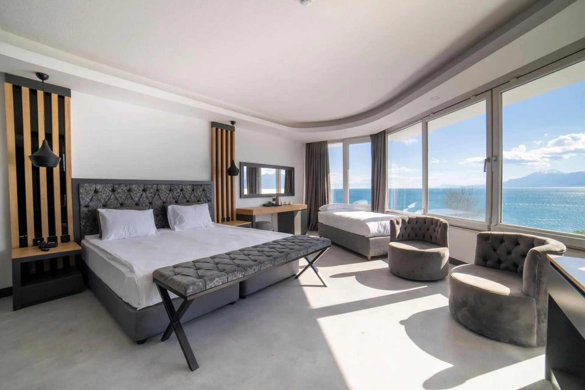 Golda hotel