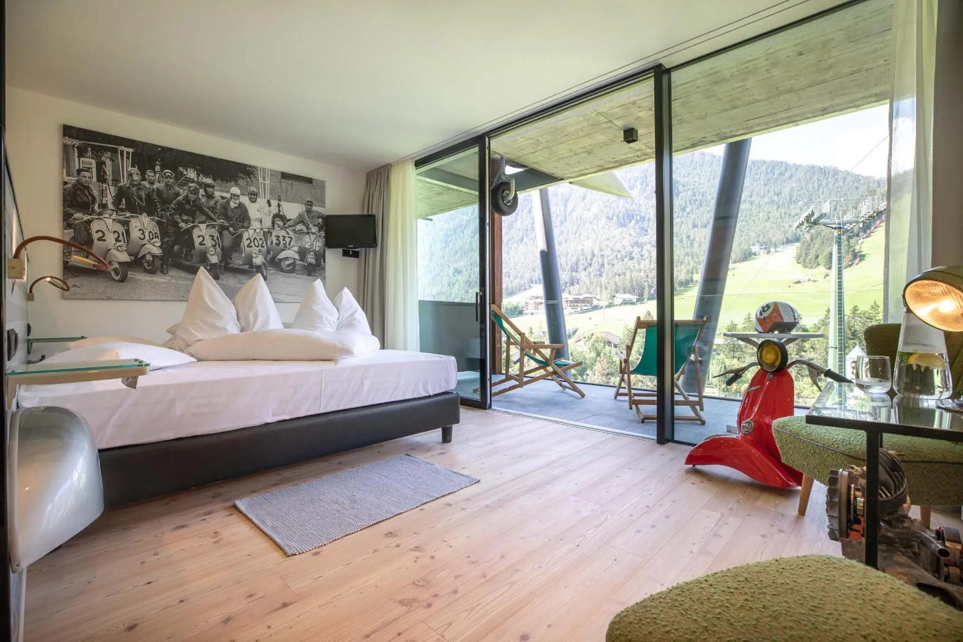Dog Friendly Hotel $San Vigilio Di Marebbe - $Al Plan Hotel Oldtimer Dolomites