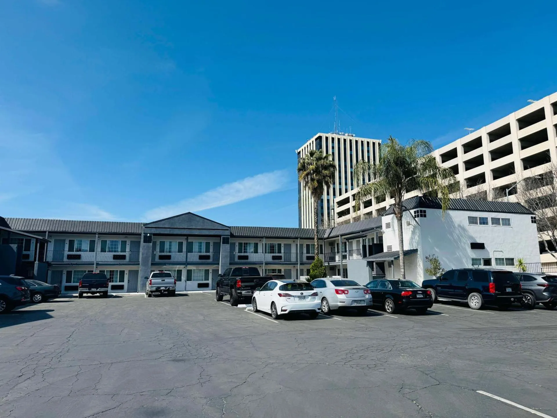 Travelodge by Wyndham Fresno Convention Center Area