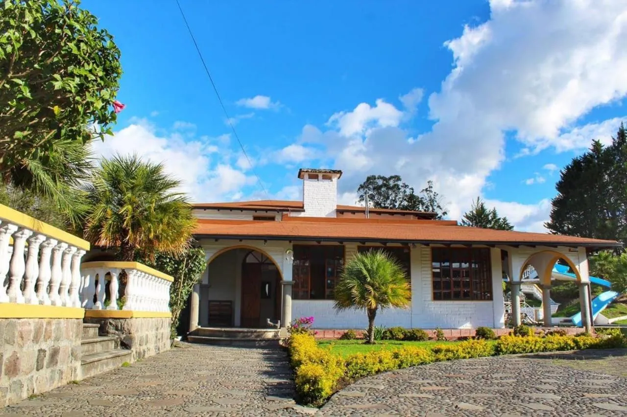Hosteria San Carlos Tababela