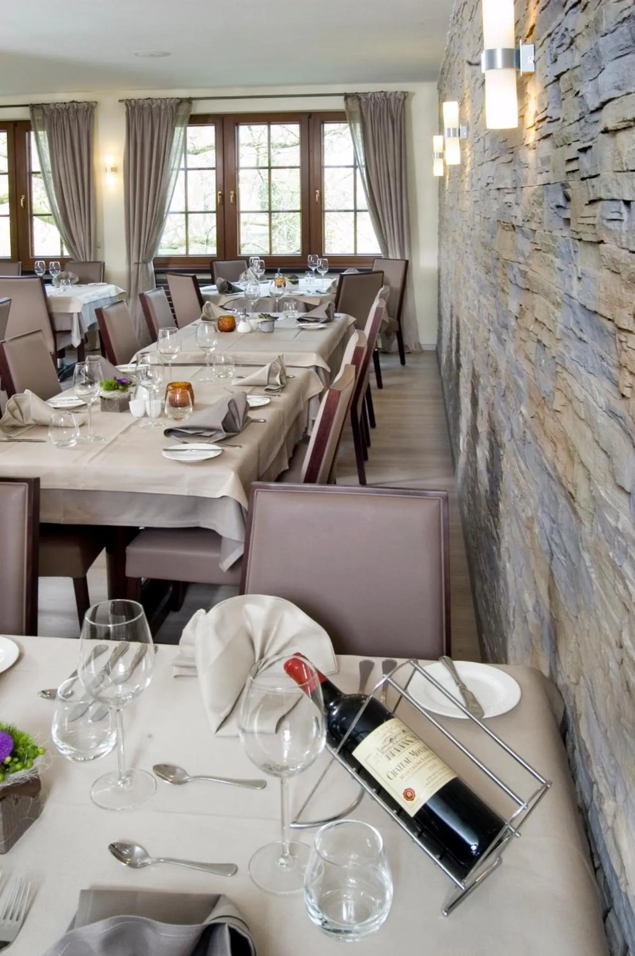 Dog Friendly Hotel $Wallendorf pont - $Hotel-Restaurant Dimmer