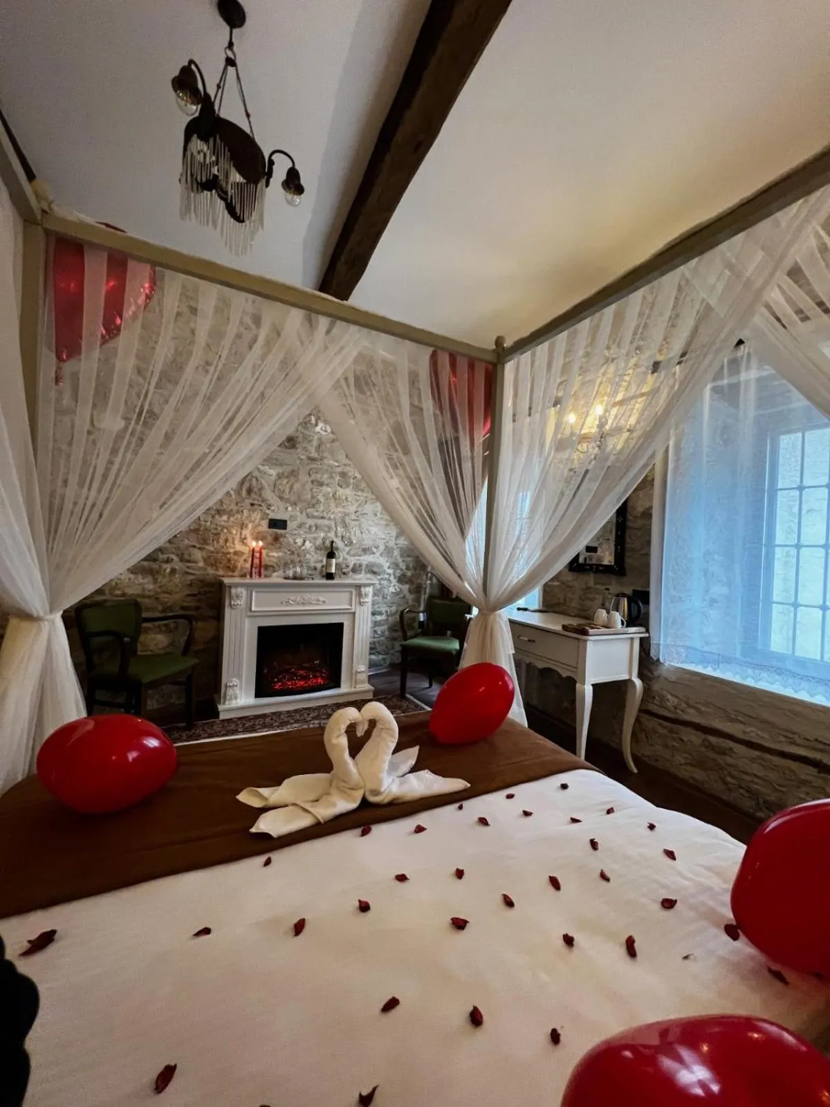 Saklı Taş Konak Otel