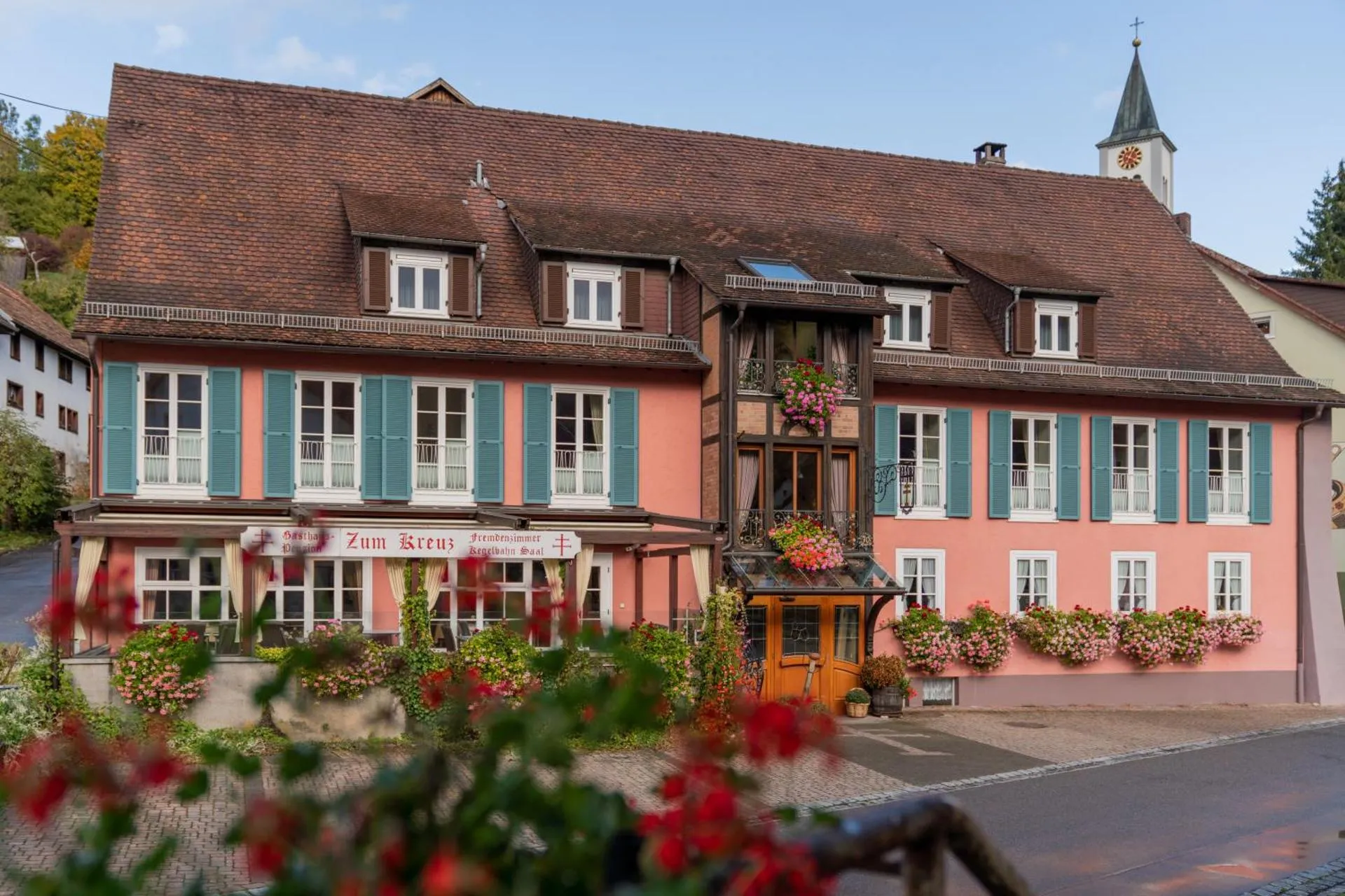 Dog Friendly Hotel $Stühlingen - $Gasthaus-Pension Zum Kreuz