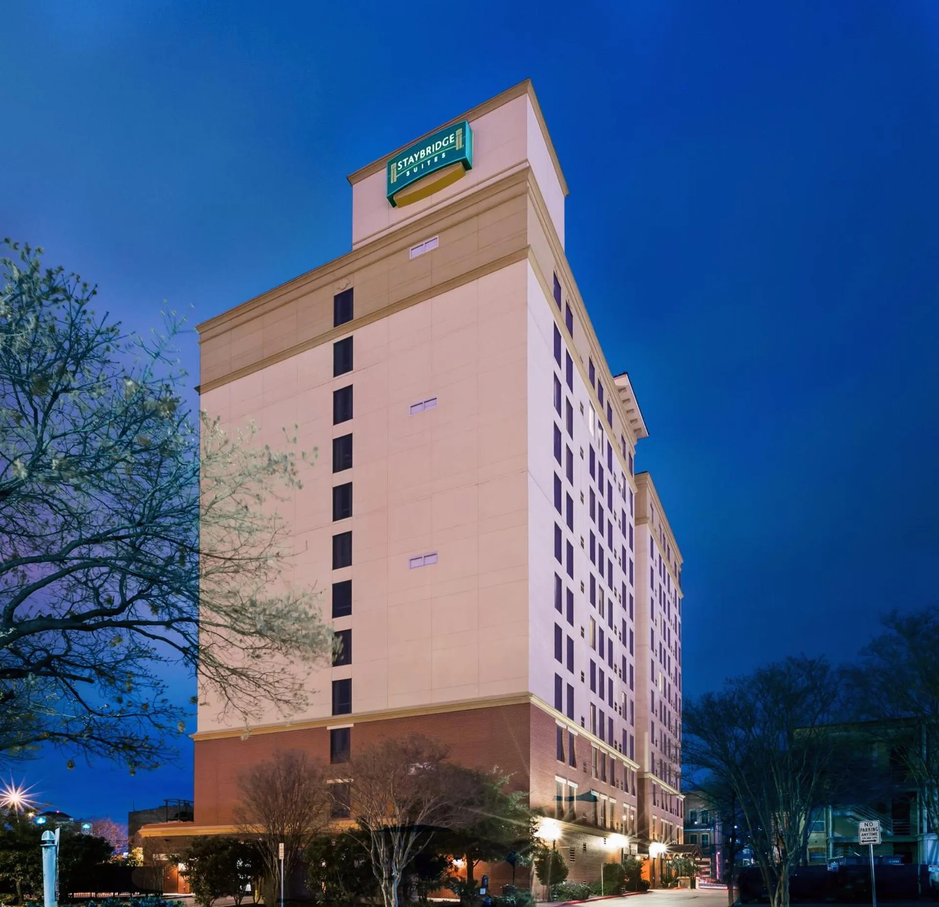 Dog Friendly Hotel $San Antonio - $Staybridge Suites San Antonio Downtown Convention Center, an IHG Hotel