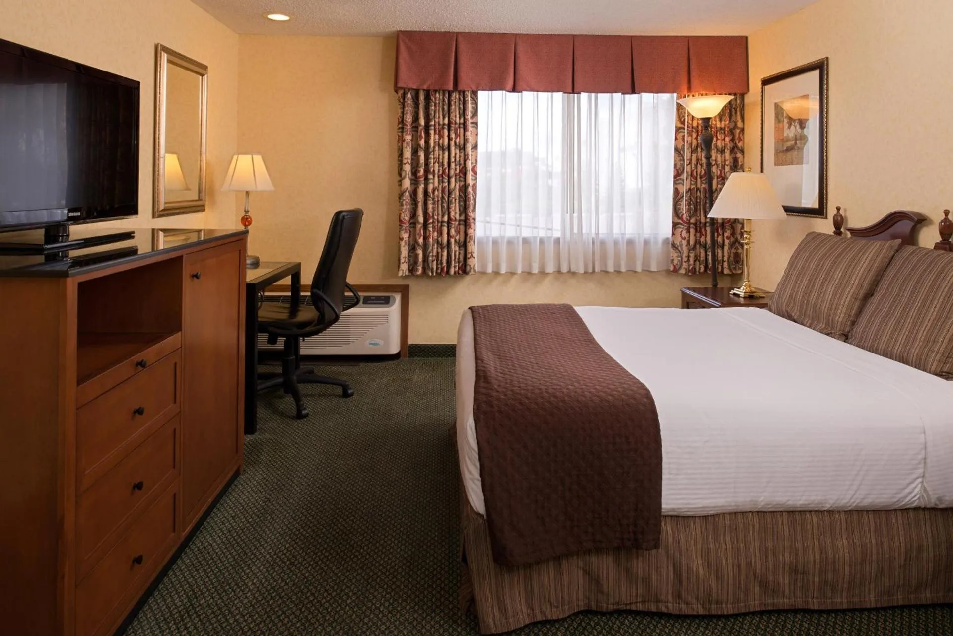 Red Lion Hotel Yakima Center