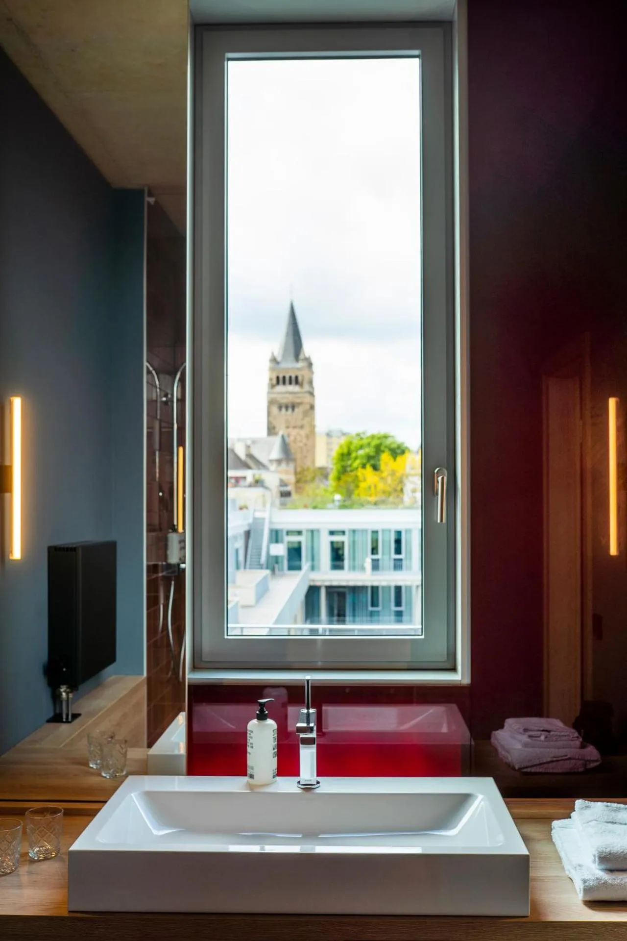Dog Friendly Hotel $Cologne - $Koncept Hotel Josefine