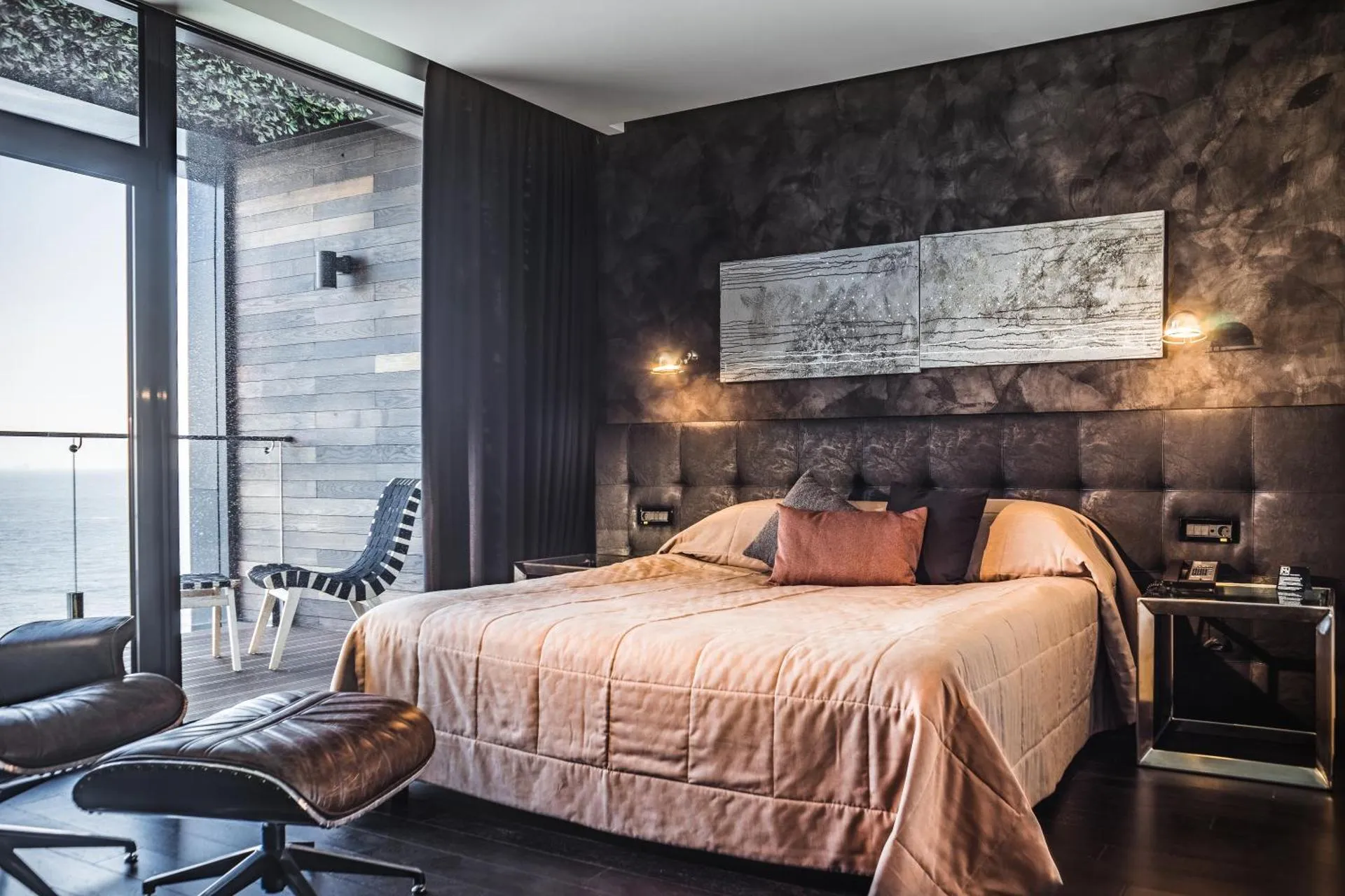 M1 Club Hotel