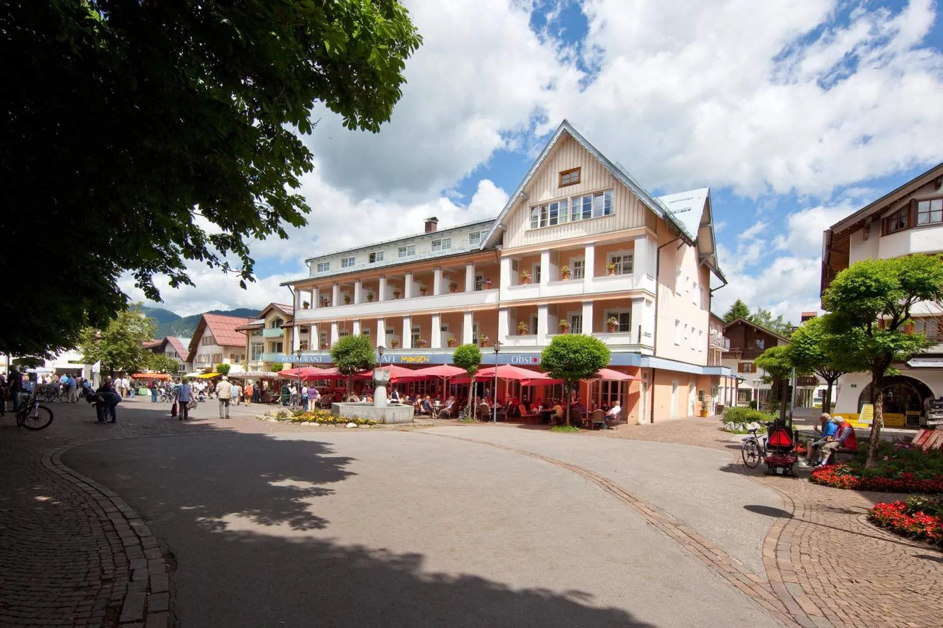 Dog Friendly Hotel $Oberstdorf - $Hotel Mohren