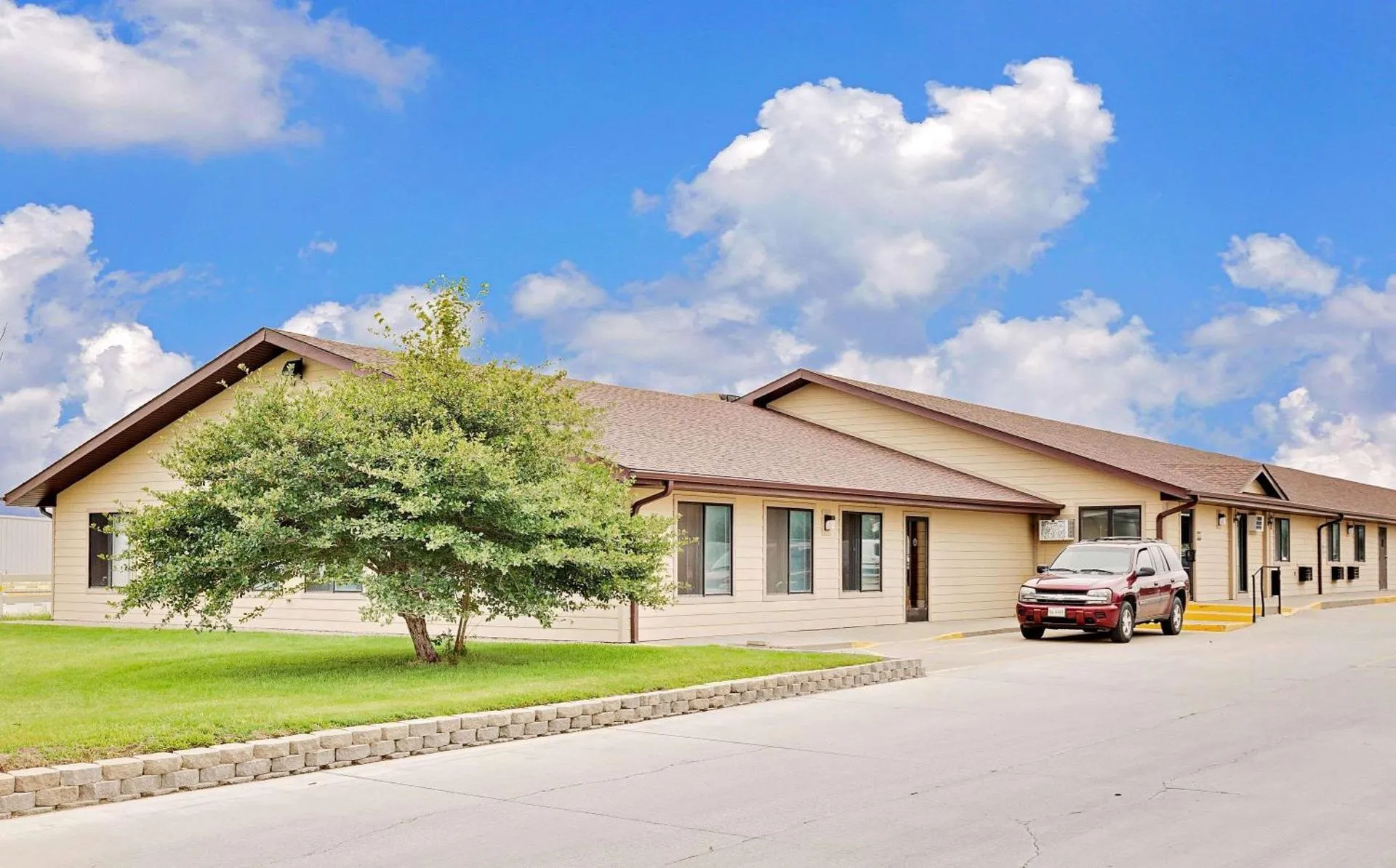 Dog Friendly Hotel $Valentine - $Super 8 by Wyndham Valentine NE