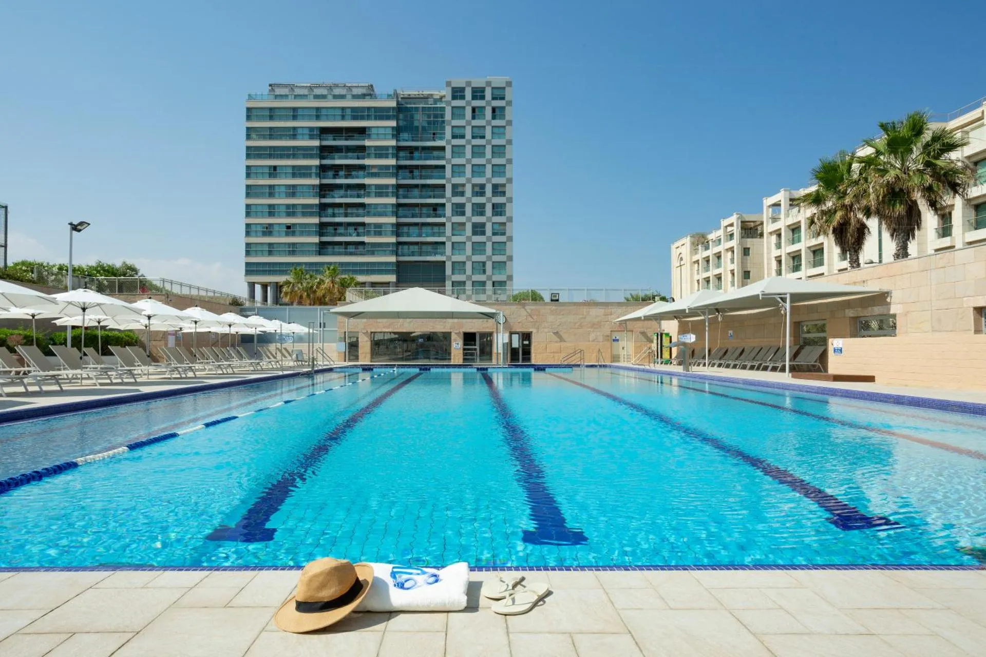 ApartHotel Okeanos on the Beach