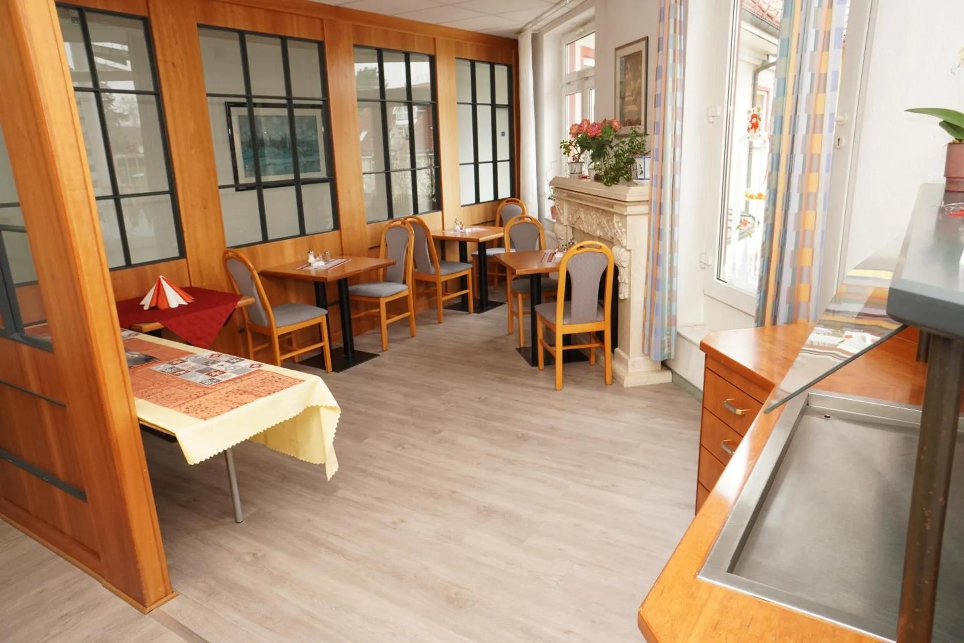 Dog Friendly Hotel $Birkenwerder - $Hotel Birkenwerder