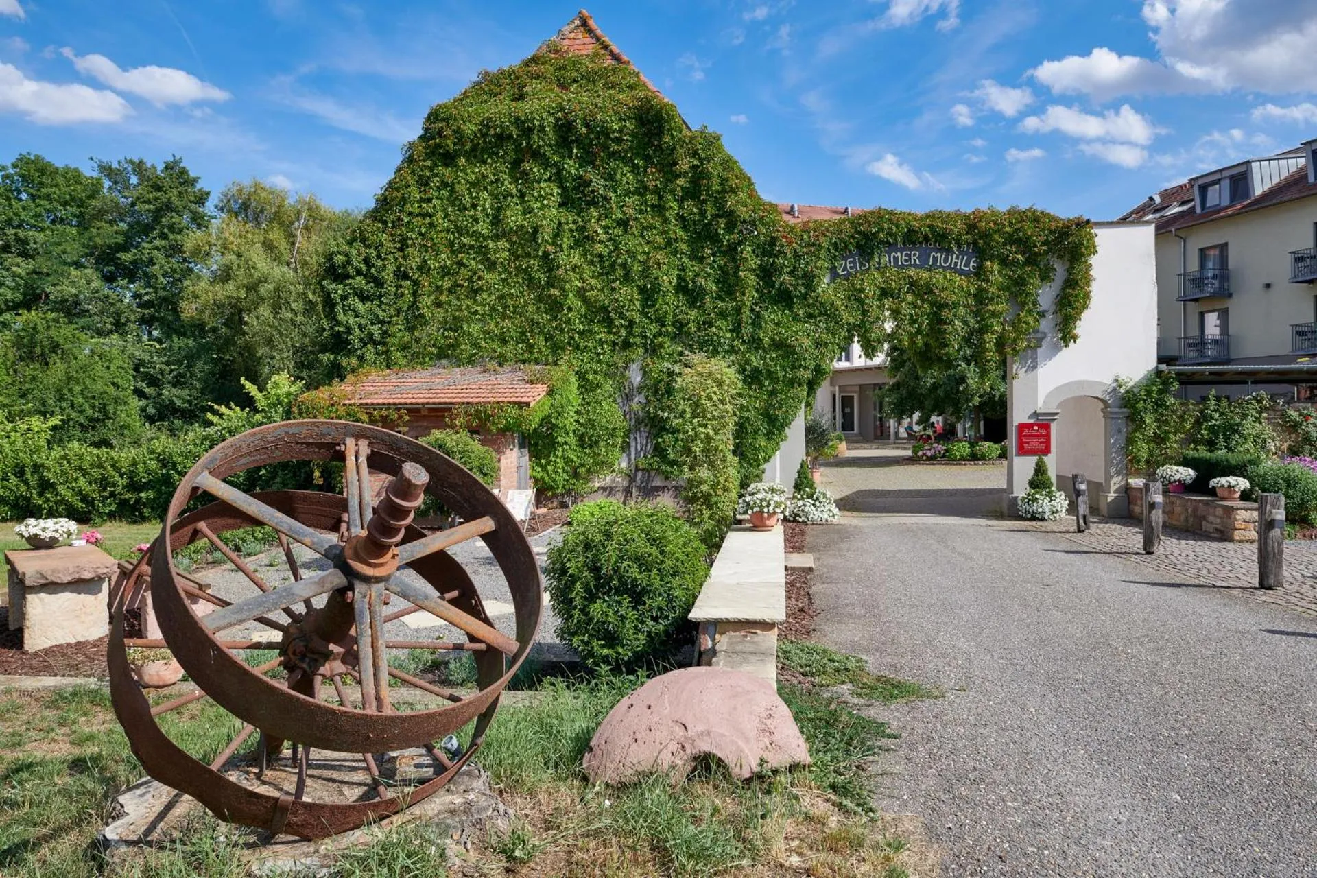 Dog Friendly Hotel $Zeiskam - $Zeiskamer Mühle