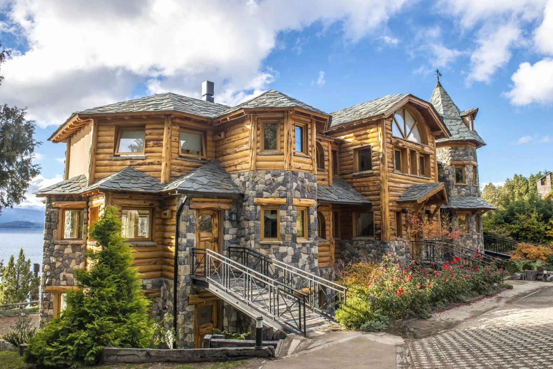 Lirolay apartments