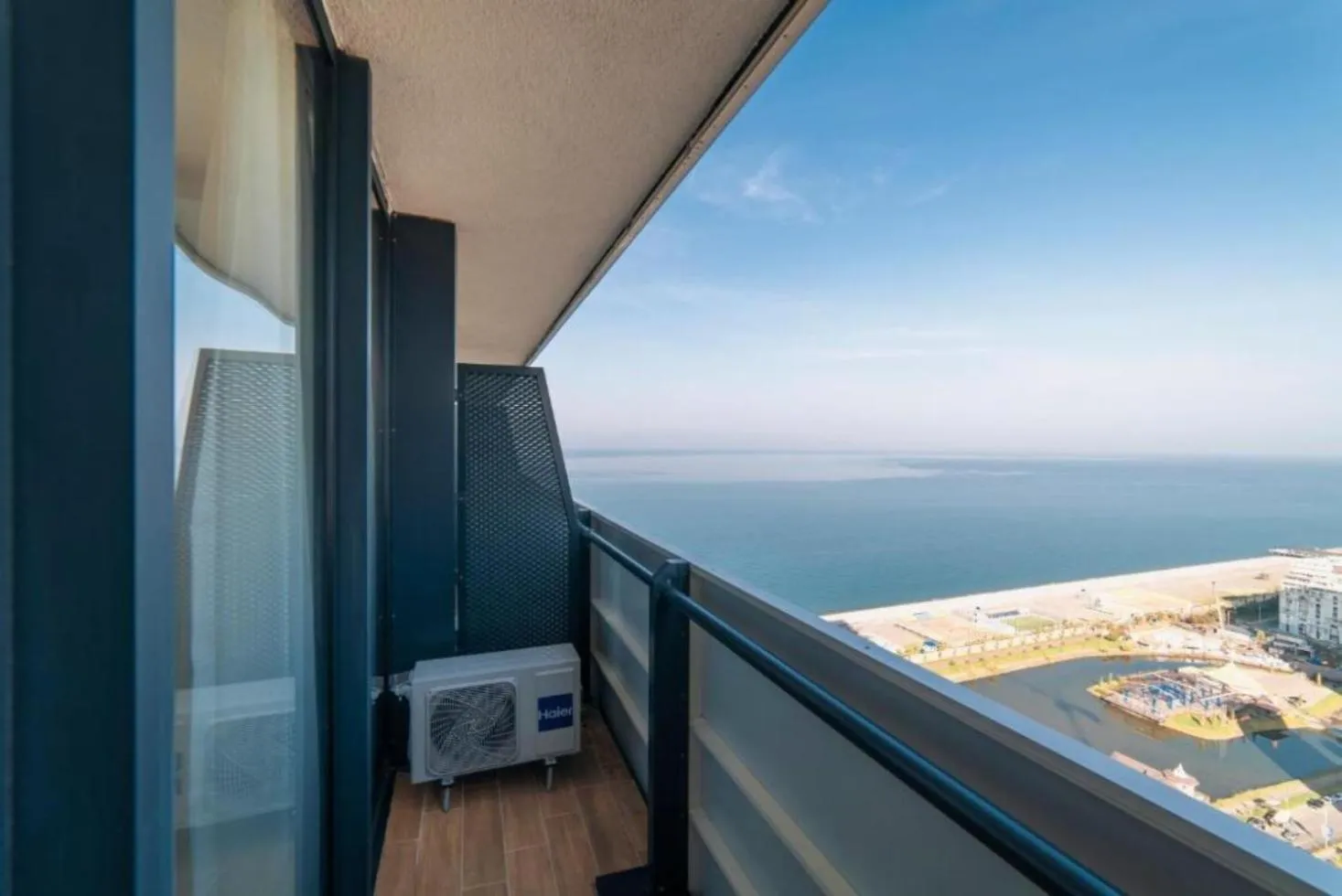 Come a Lot Aparthotel Batumi