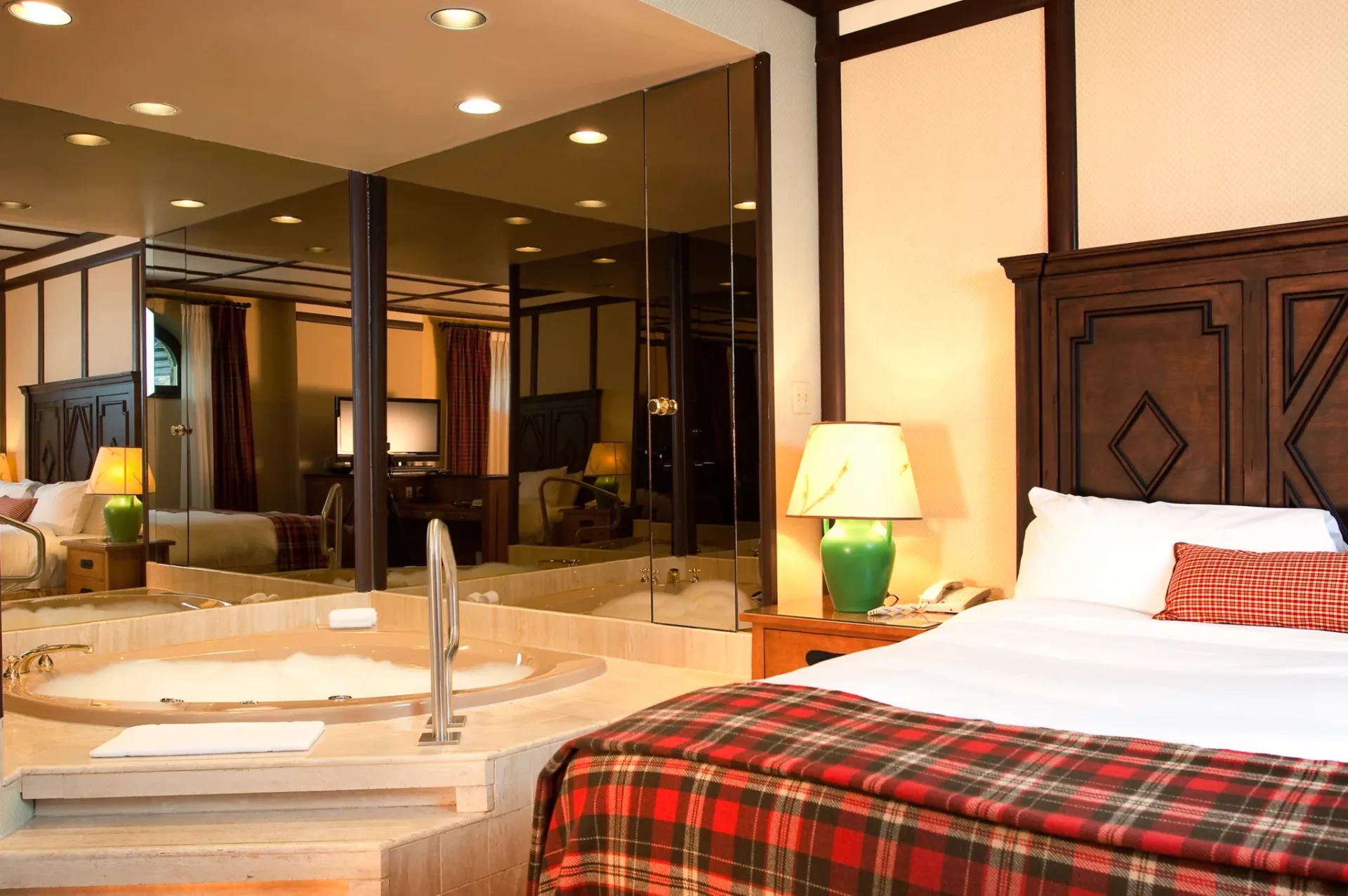 Fairmont Le Château Montebello interior
