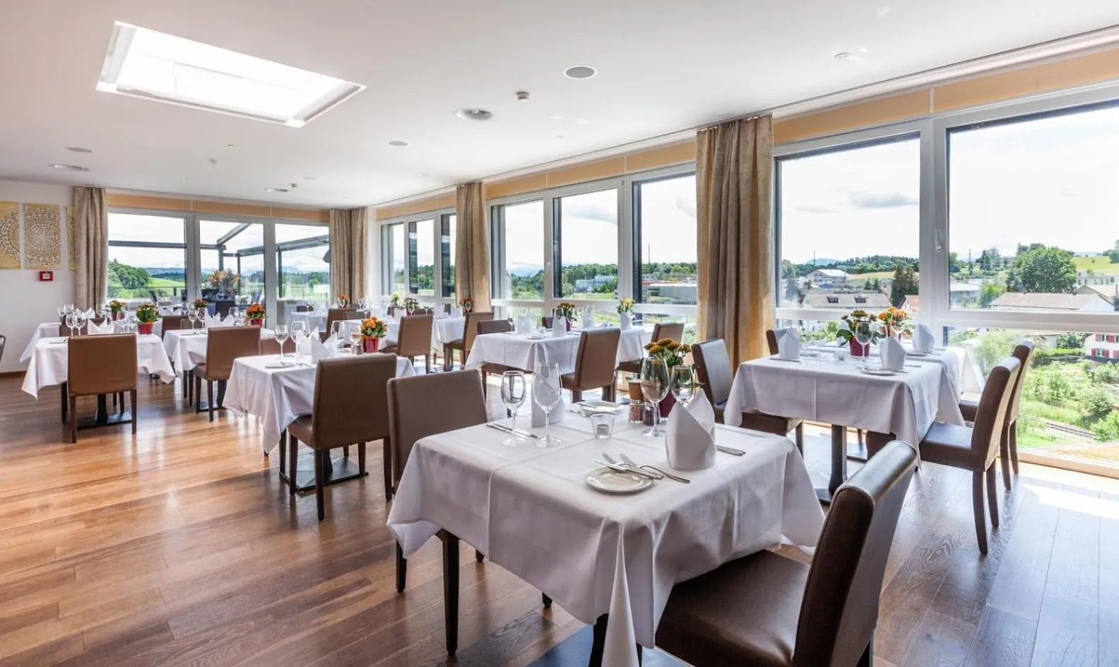 Hotel Swiss Star