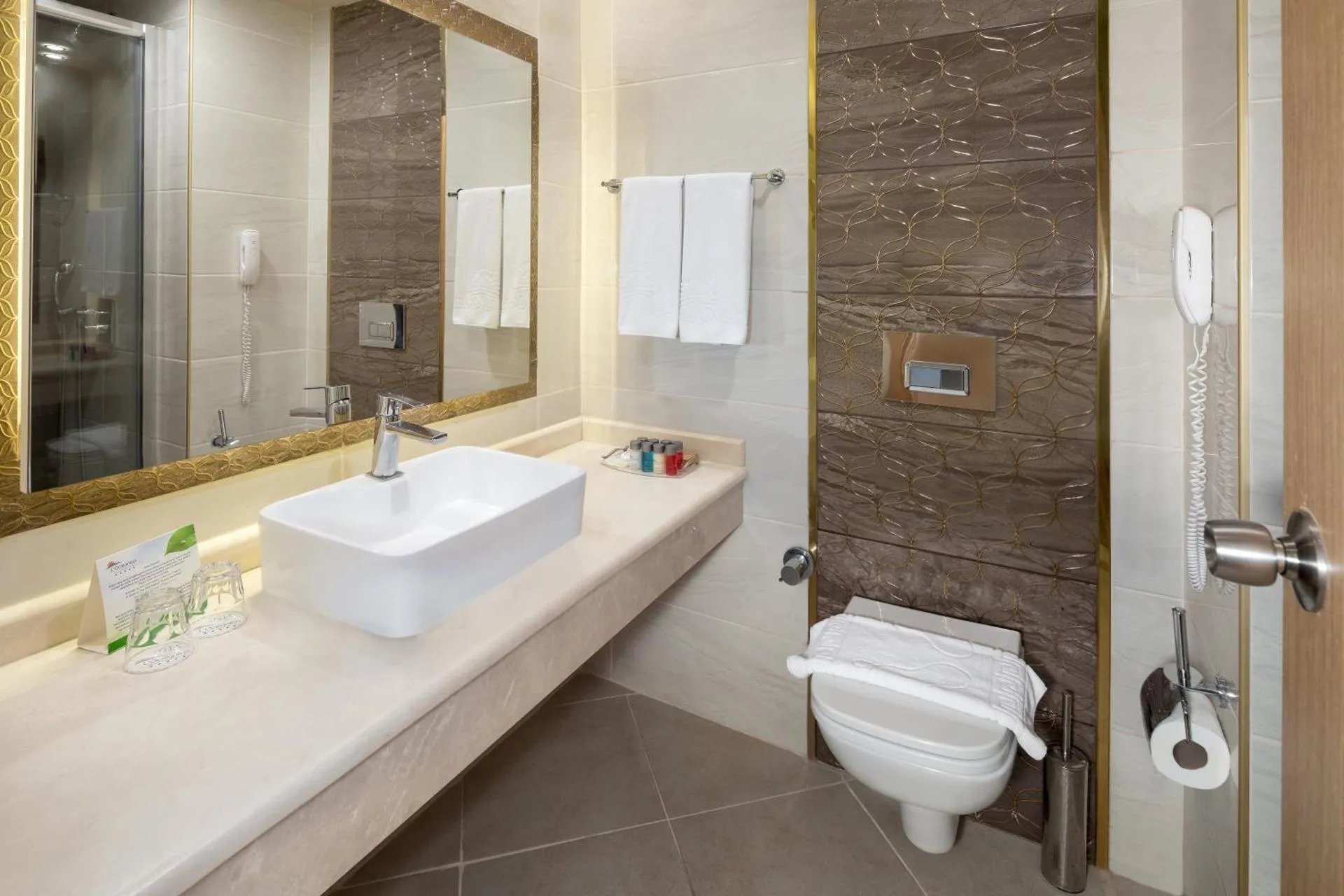 L'Oceanica Beach Resort