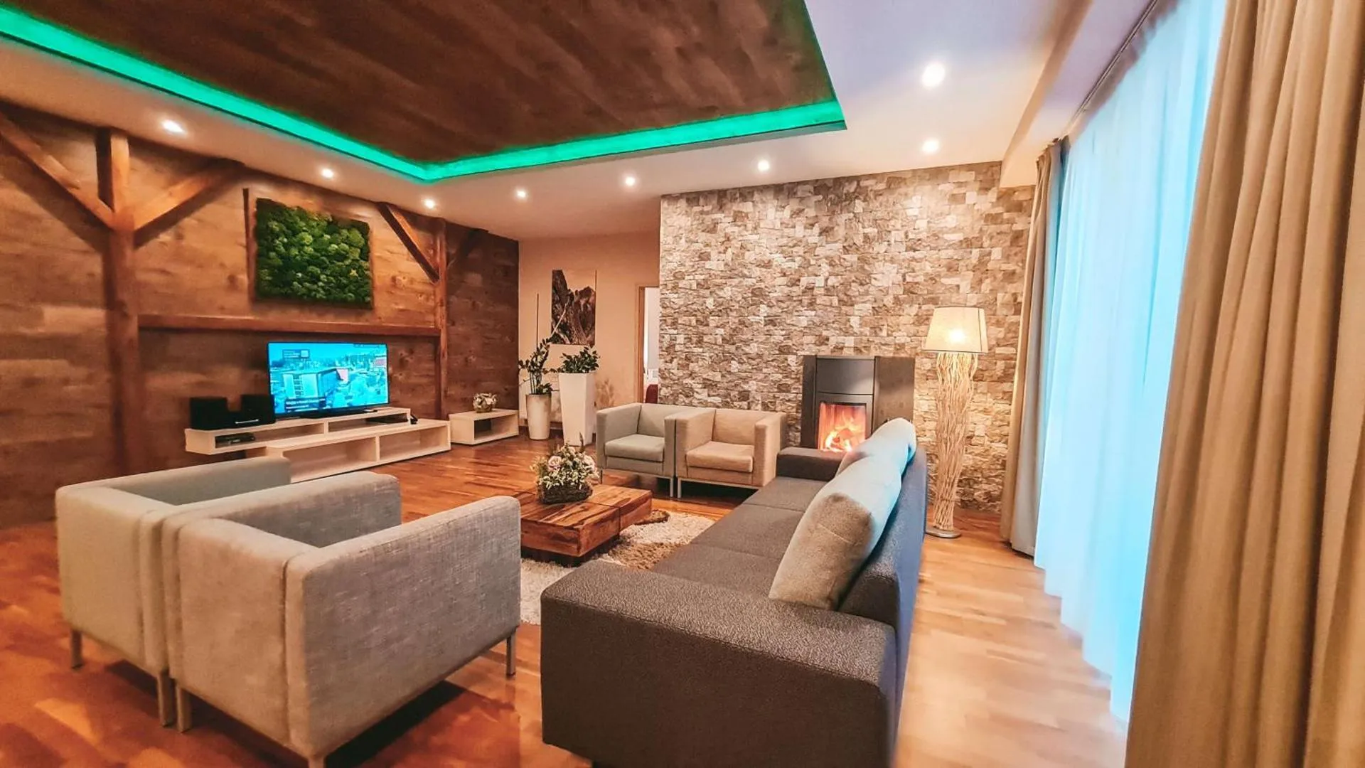 Hotel Crocus
