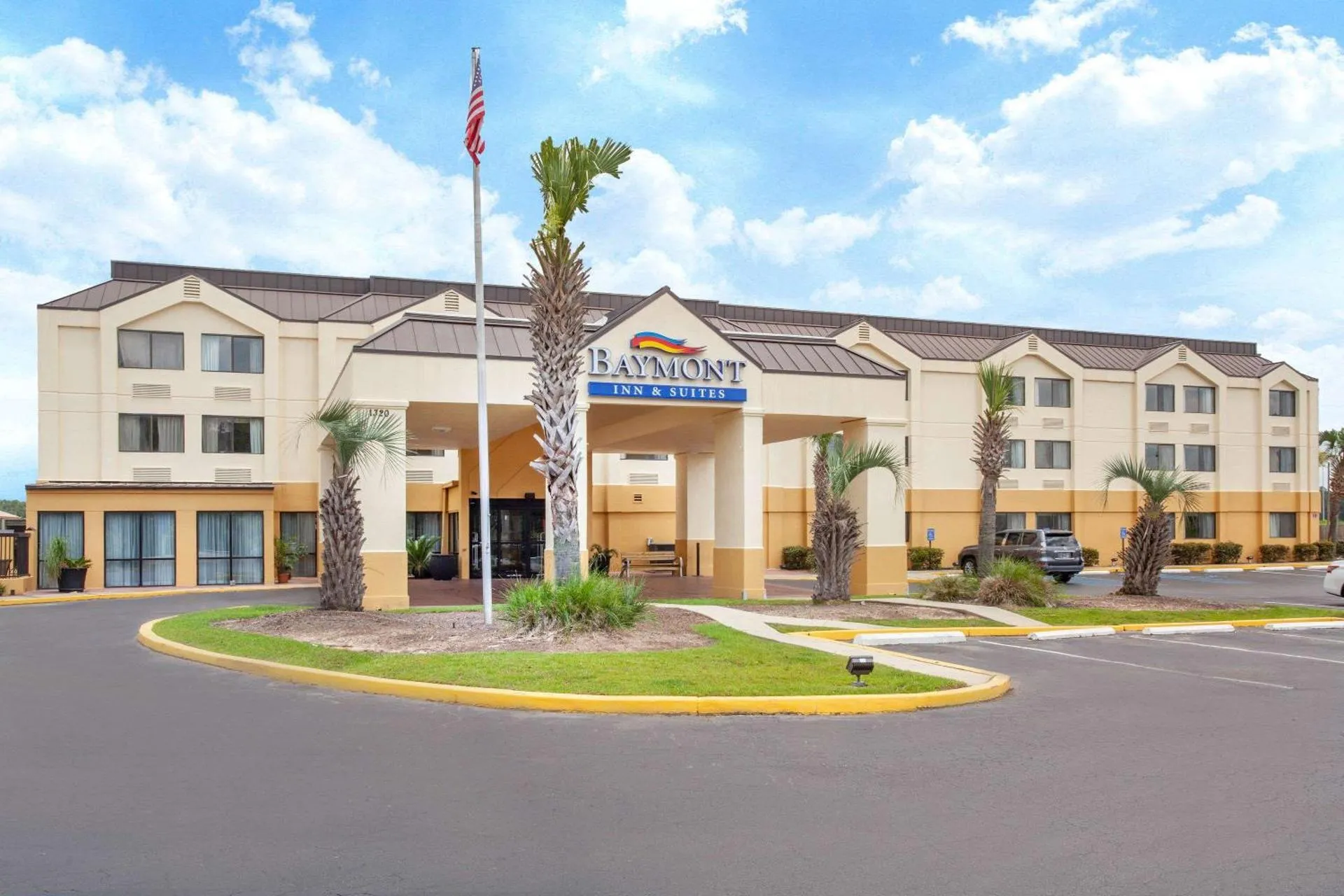 Dog Friendly Hotel $Saraland - $Baymont by Wyndham Saraland