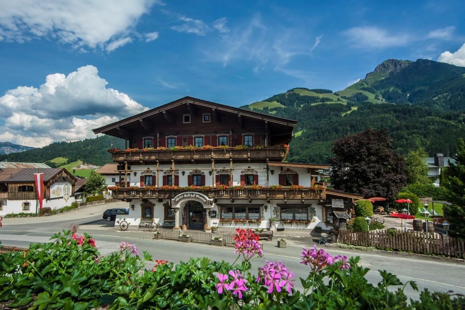 Dog Friendly Hotel $Oberndorf in Tirol - $Kaiserhotel Neuwirt