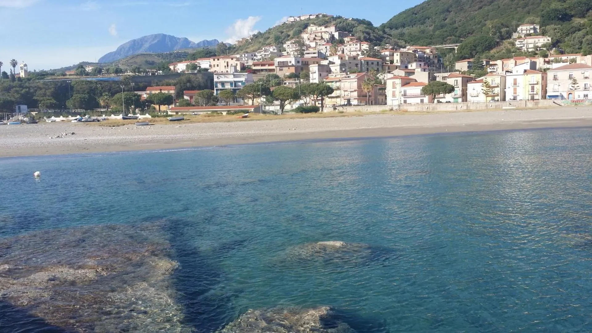 Dog Friendly Bed and breakfast $Cittadella del Capo - $Villa Betta