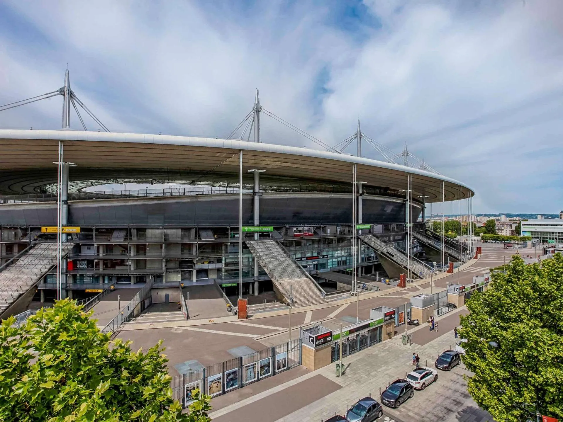 Dog Friendly Hotel $Saint-Denis - $Novotel Suites Paris Stade de France