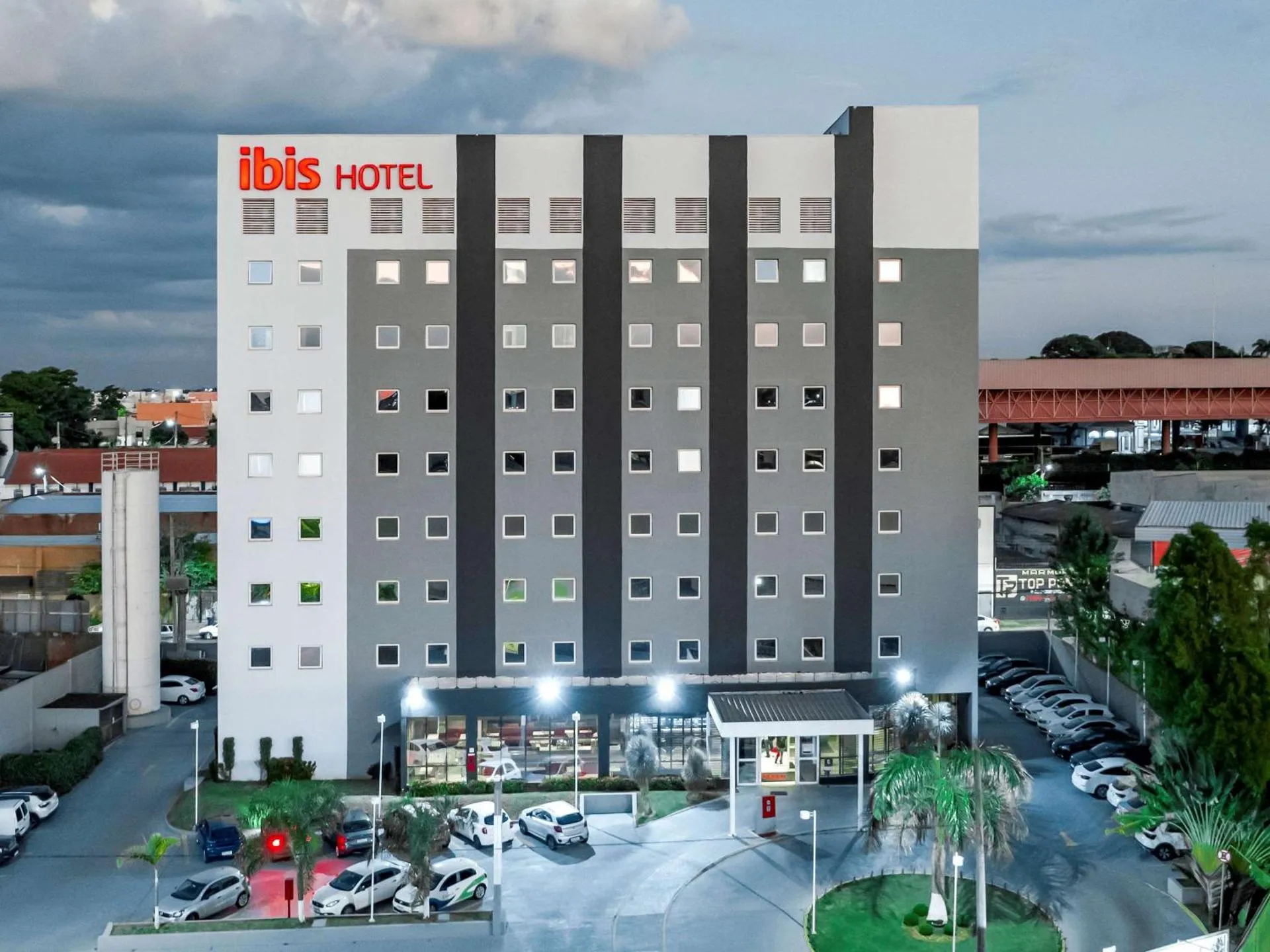 Dog Friendly Hotel $Uberaba - $ibis Uberaba