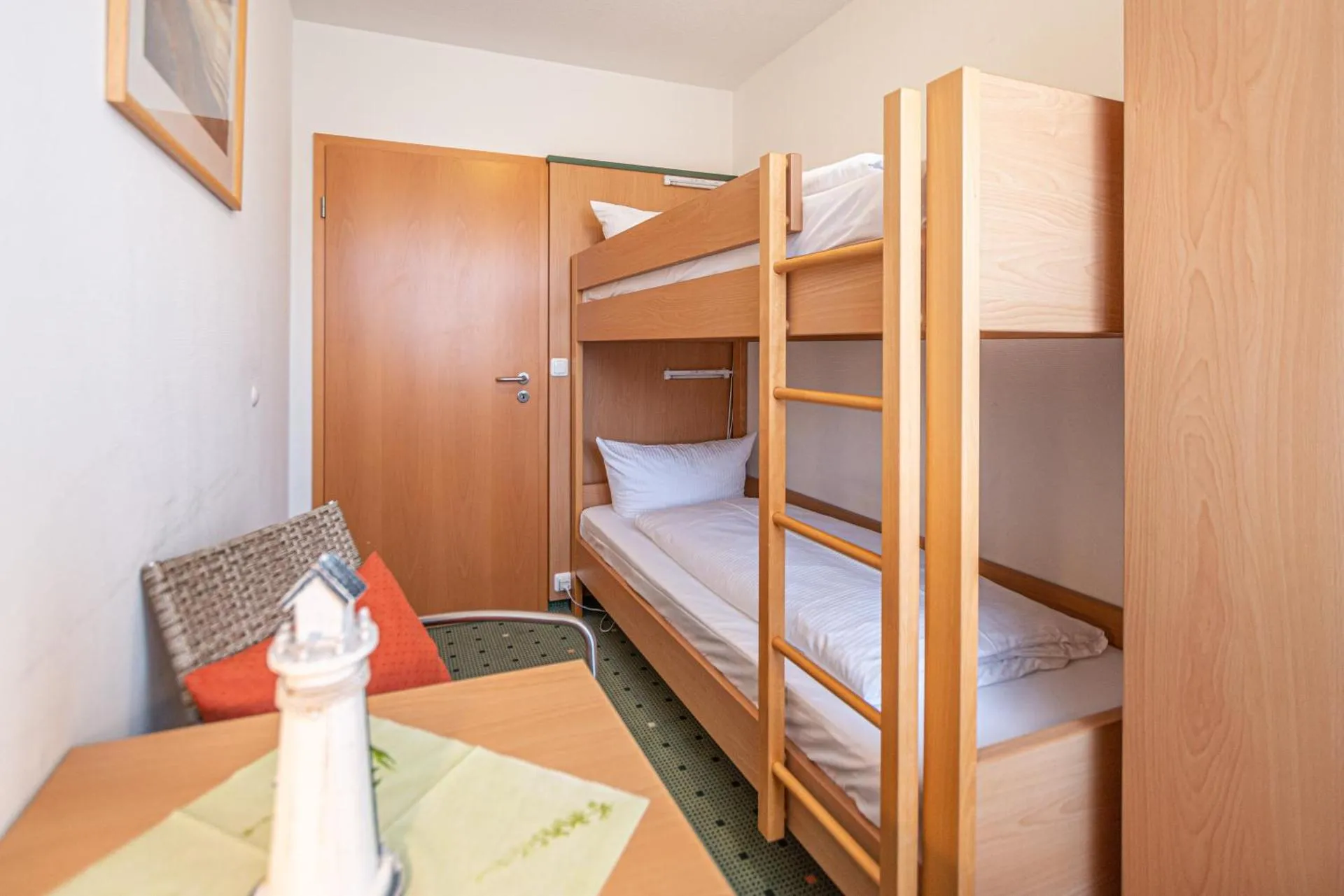 Dog Friendly Aparthotel $Kühlungsborn - $Am Weststrand Apartmenthaus Waldeck