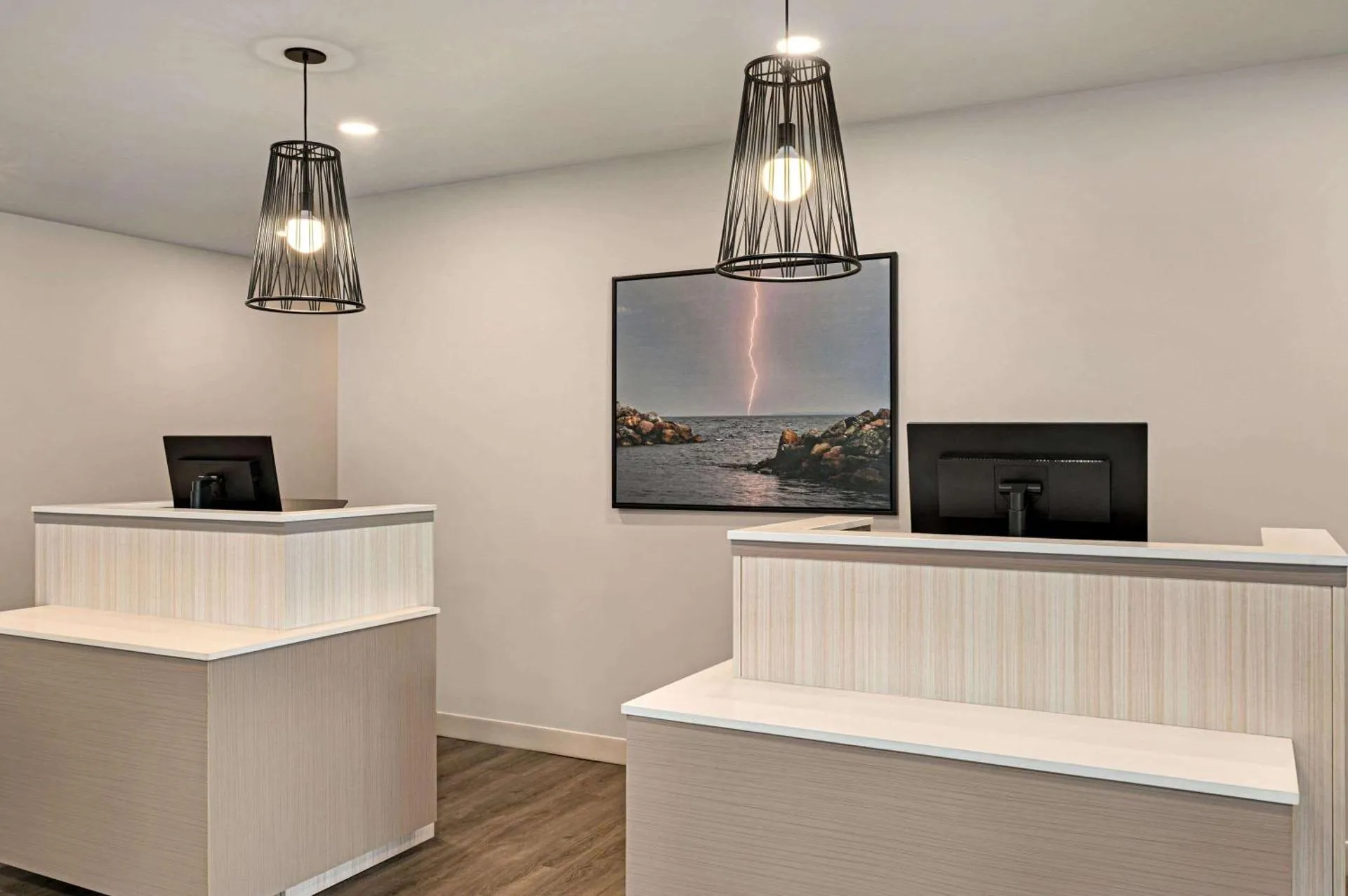 Microtel Inn & Suites interior