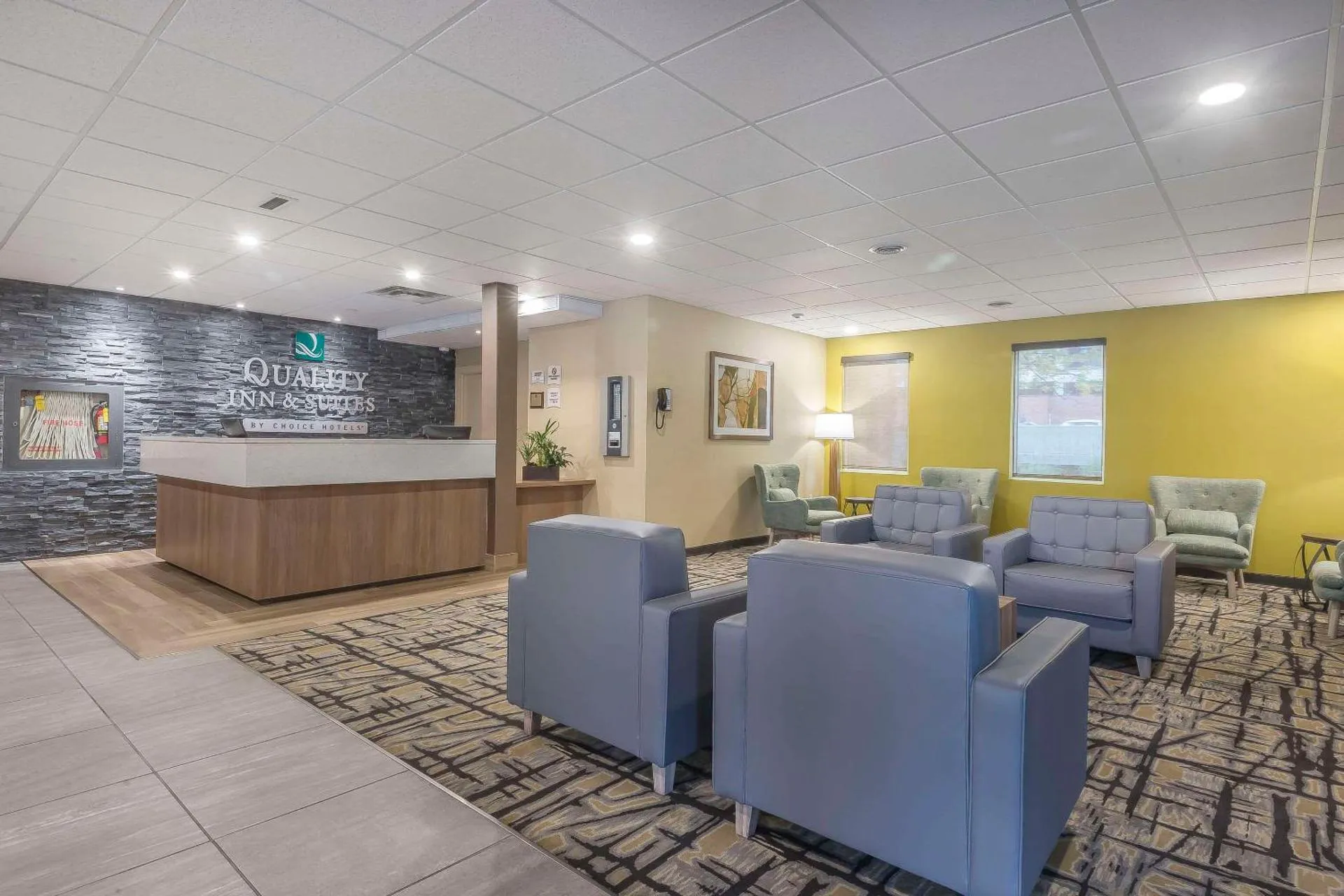 Quality Inn & Suites Downtown Windsor, ON, Canada