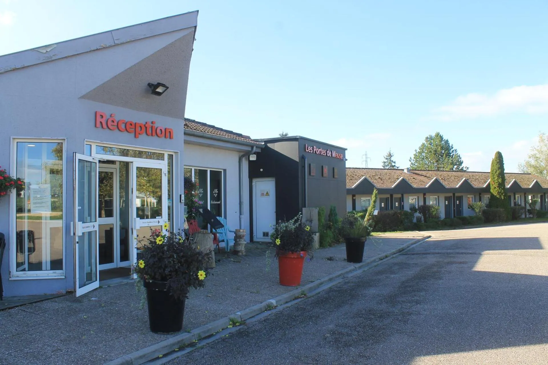 Hotel Restaurant Des Portes De Meuse