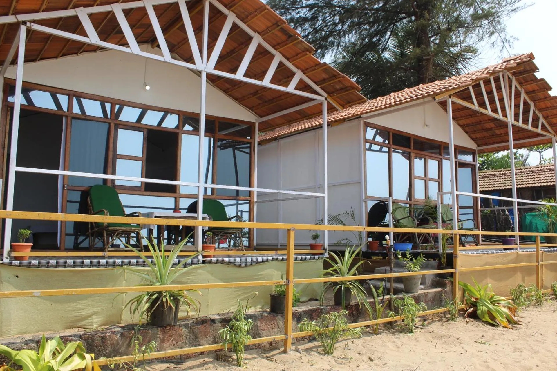 Dog Friendly Resort $Patnem - $Mountain Palm patnem beach