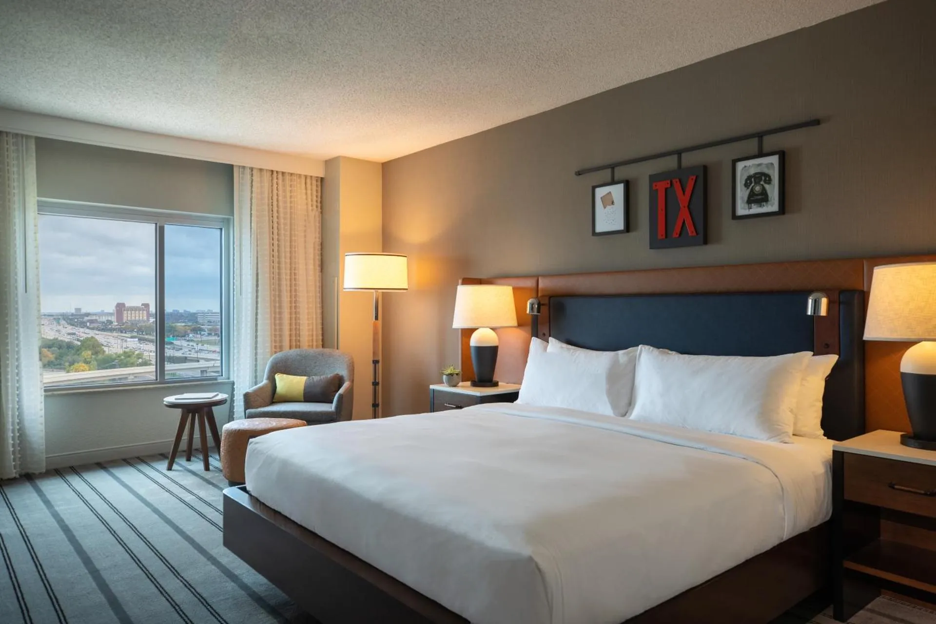 Dog Friendly Hotel $Richardson - $Renaissance Dallas Richardson Hotel