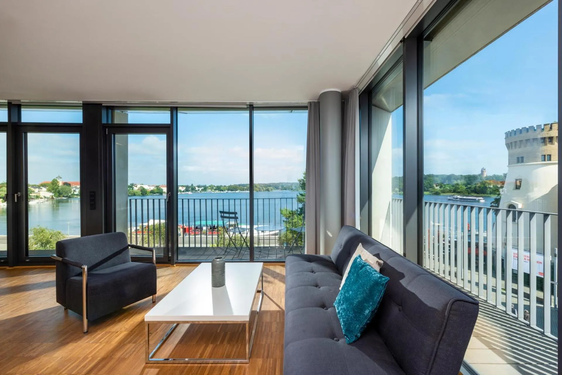 Dog Friendly Aparthotel $Potsdam - $Waveboard Hotel & Boardinghouse