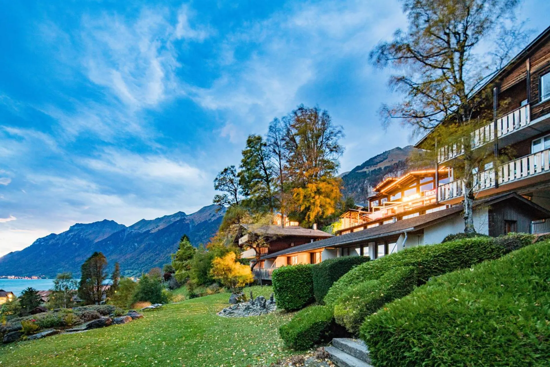 Dog Friendly Hotel $Brienz - $Garten Hotel Lindenhof