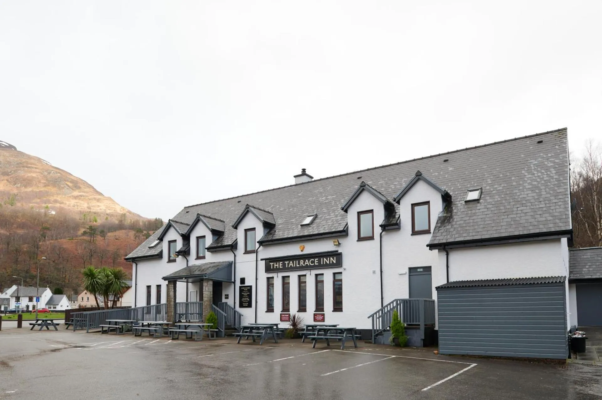 Dog Friendly Hotel $Kinlochleven - $Tailrace Inn