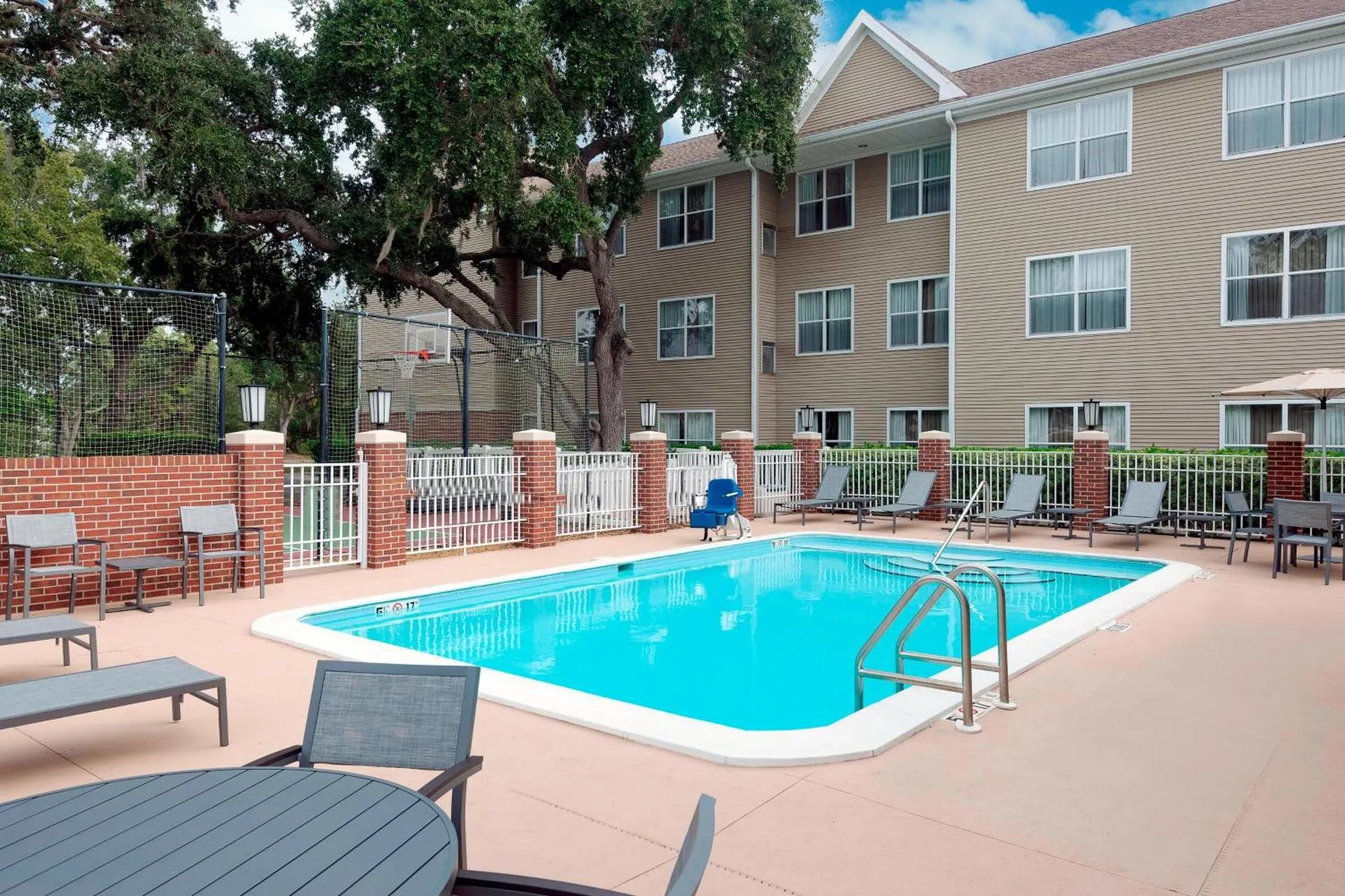Dog Friendly Hotel $Sarasota - $Residence Inn by Marriott Sarasota Bradenton