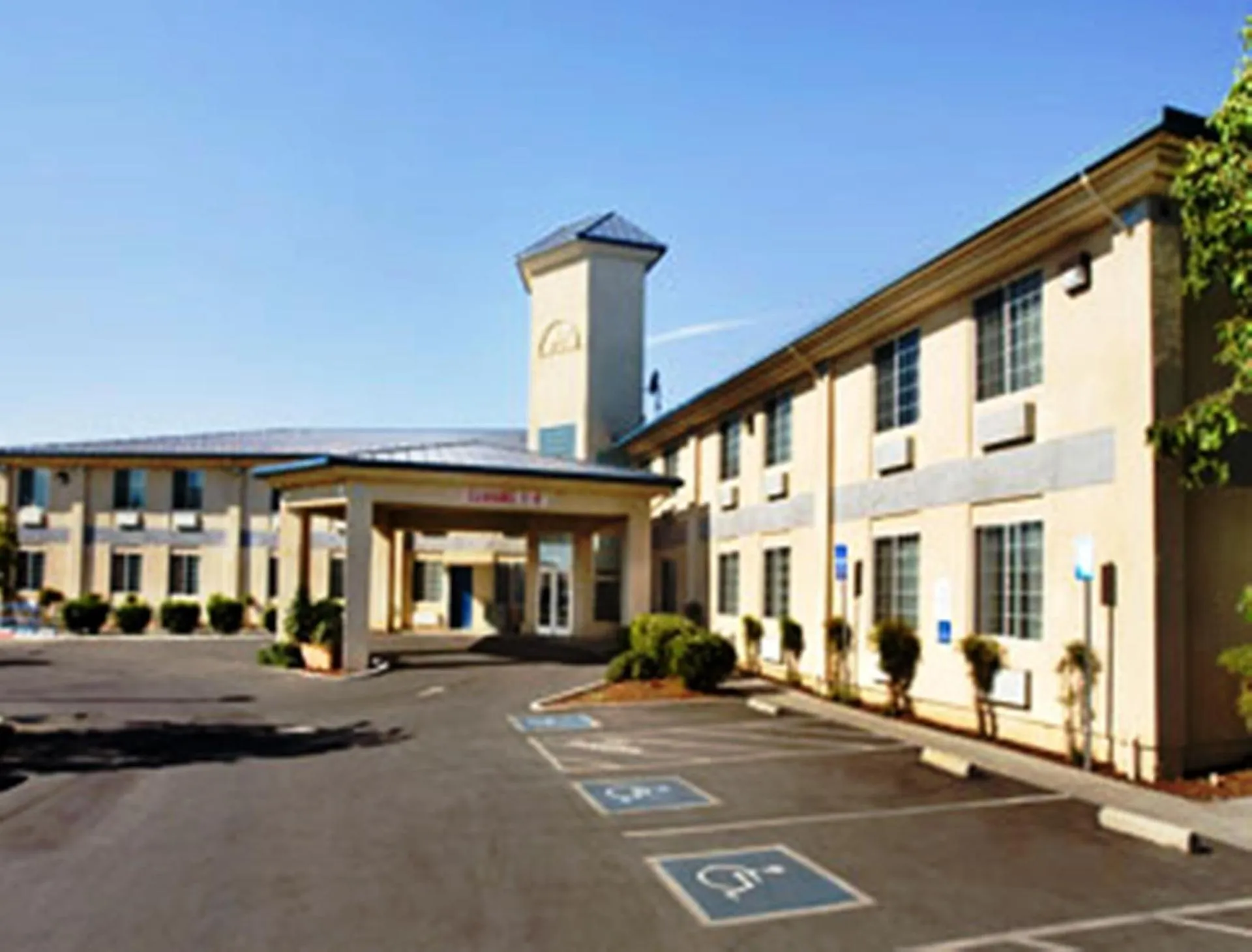 Ramada by Wyndham Williams
