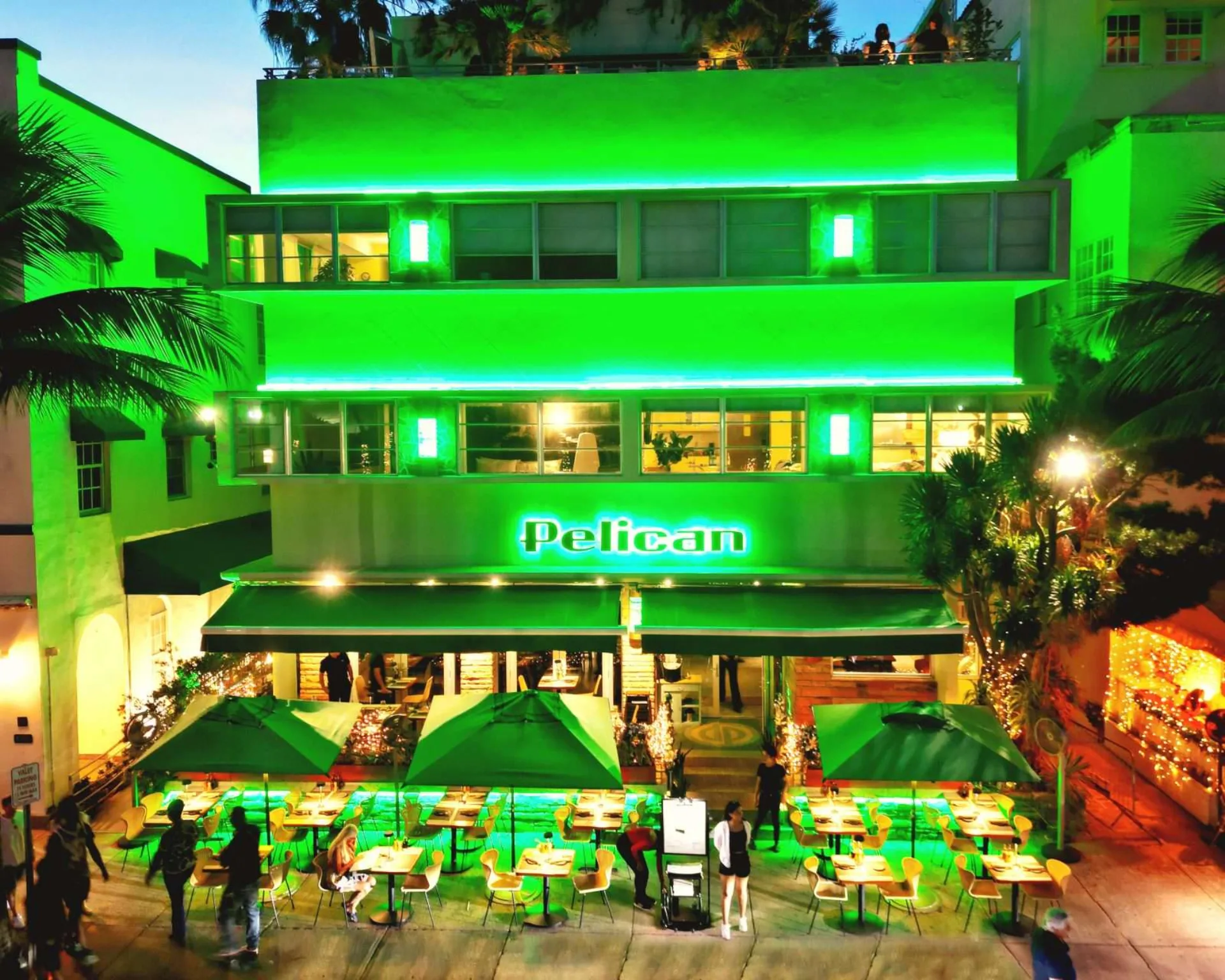 Pelican Hotel interior