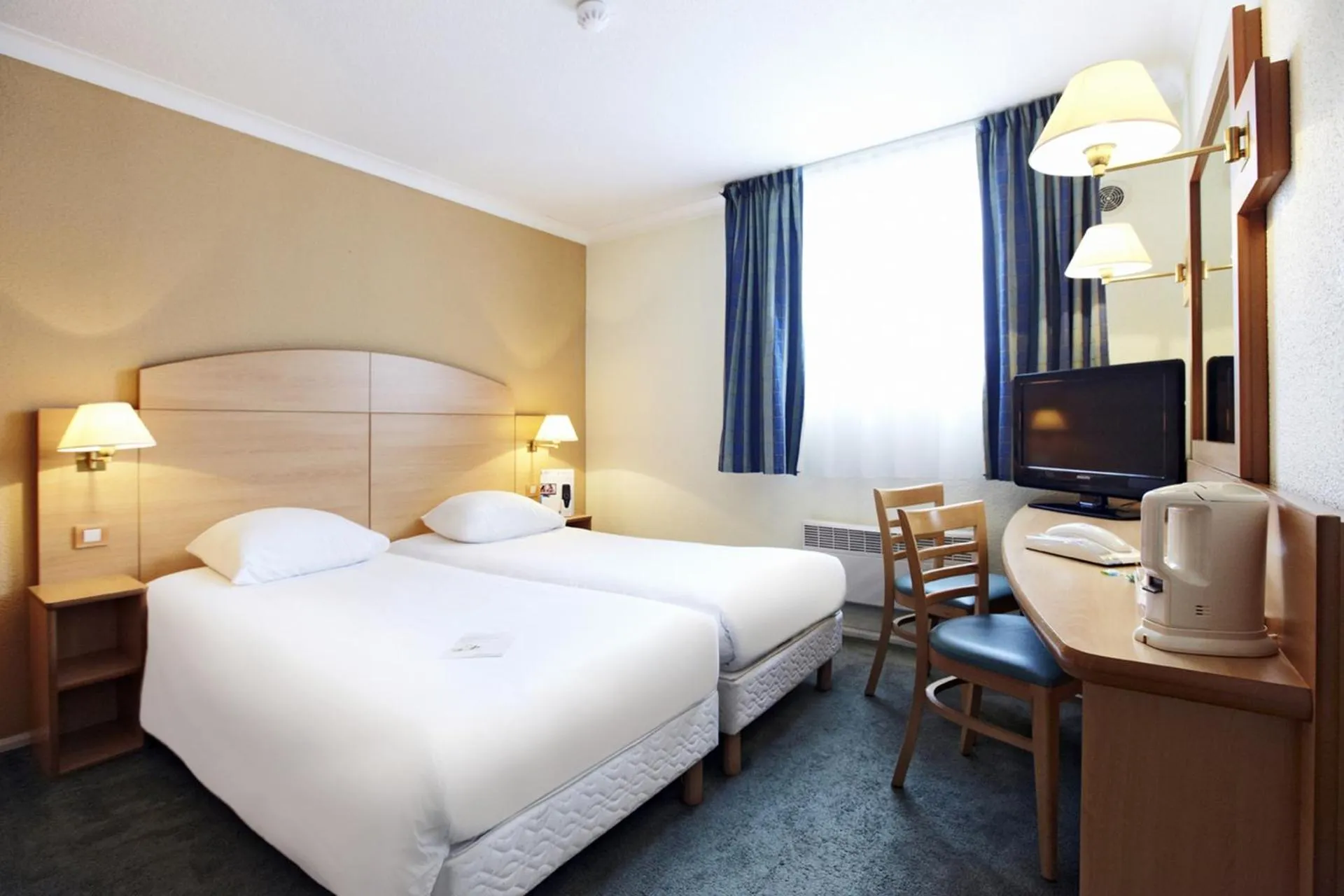 Dog Friendly Hotel $Vilvoorde - $Campanile Hotel & Restaurant Brussels Vilvoorde