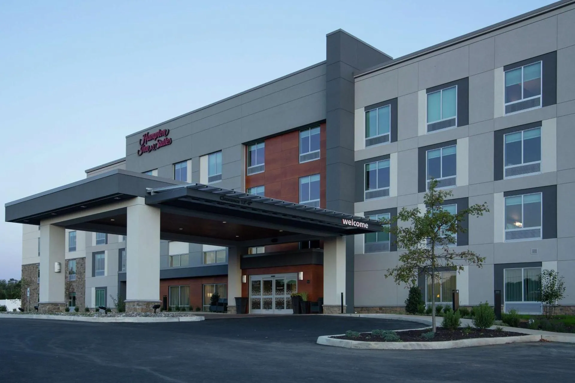 Dog Friendly Hotel $Kutztown - $Hampton Inn & Suites Kutztown, Pa