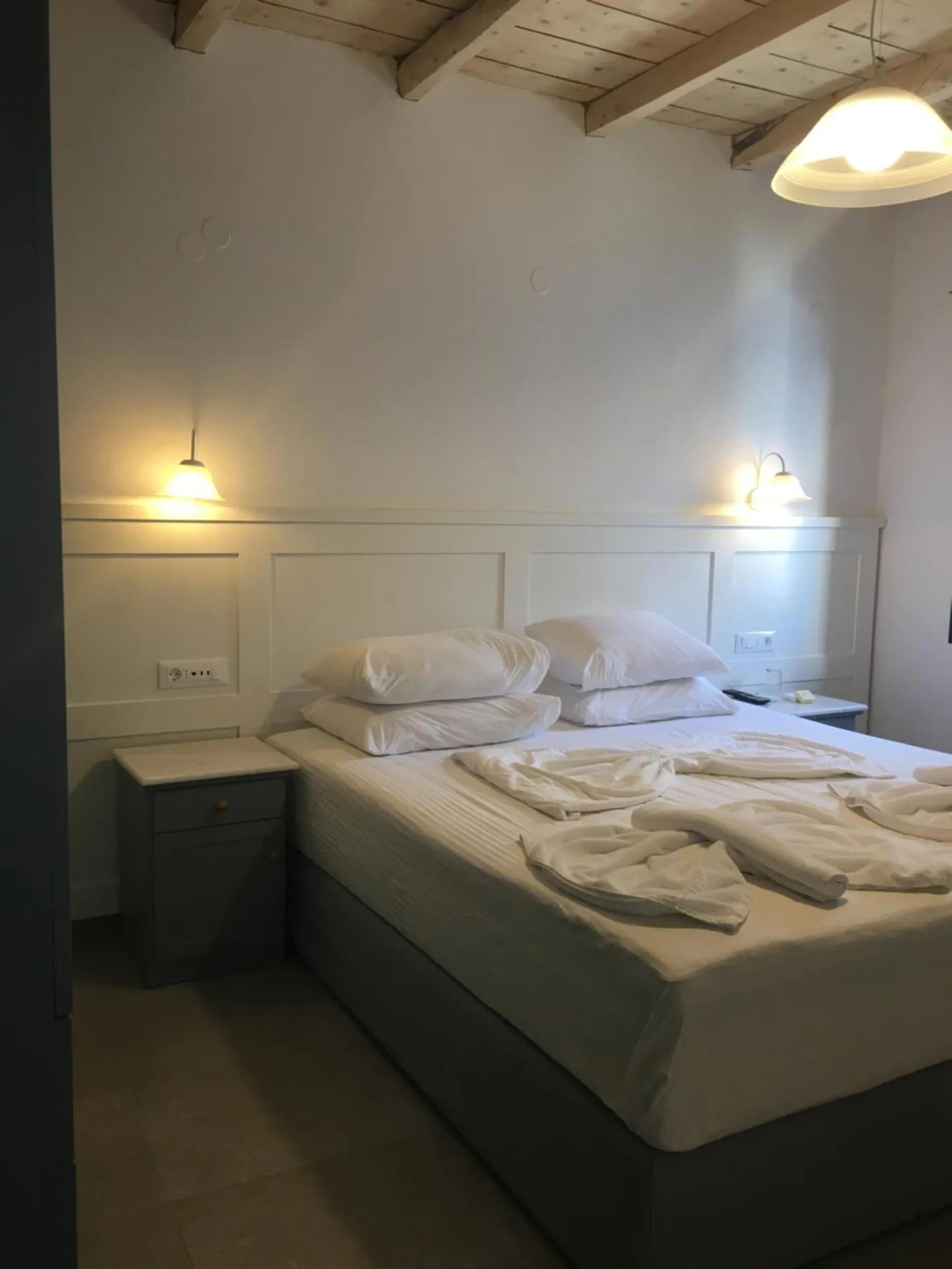 Dog Friendly Hotel $Loutro - $Hotel Porto Loutro on the Hill
