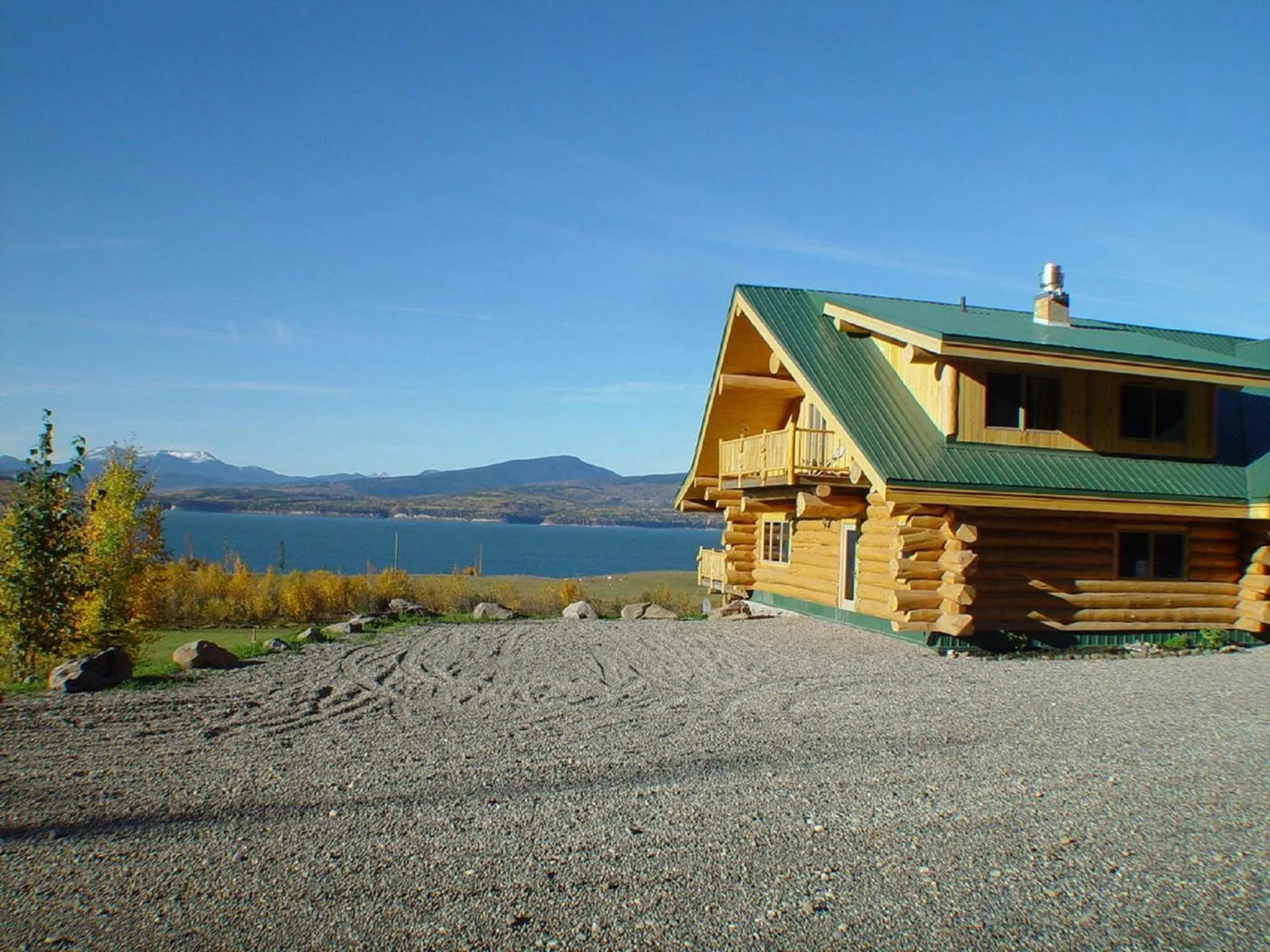 Williston Lake Resort interior