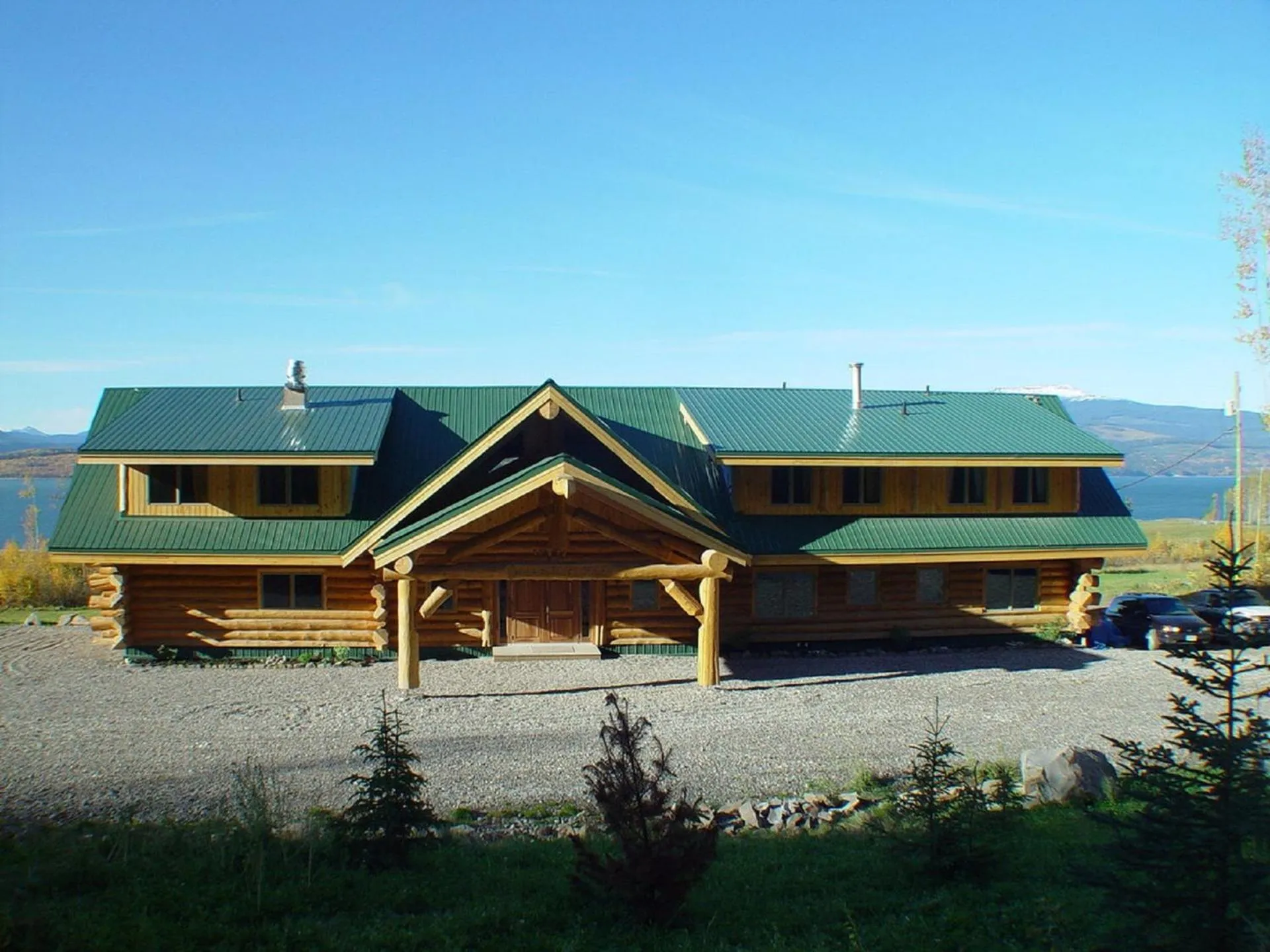 Williston Lake Resort interior