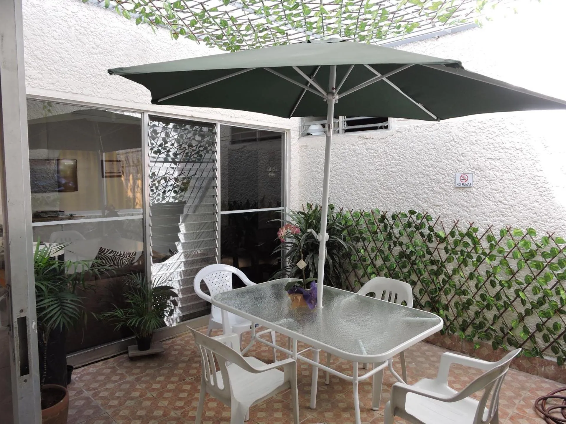 Apartahotel Calasanz Home